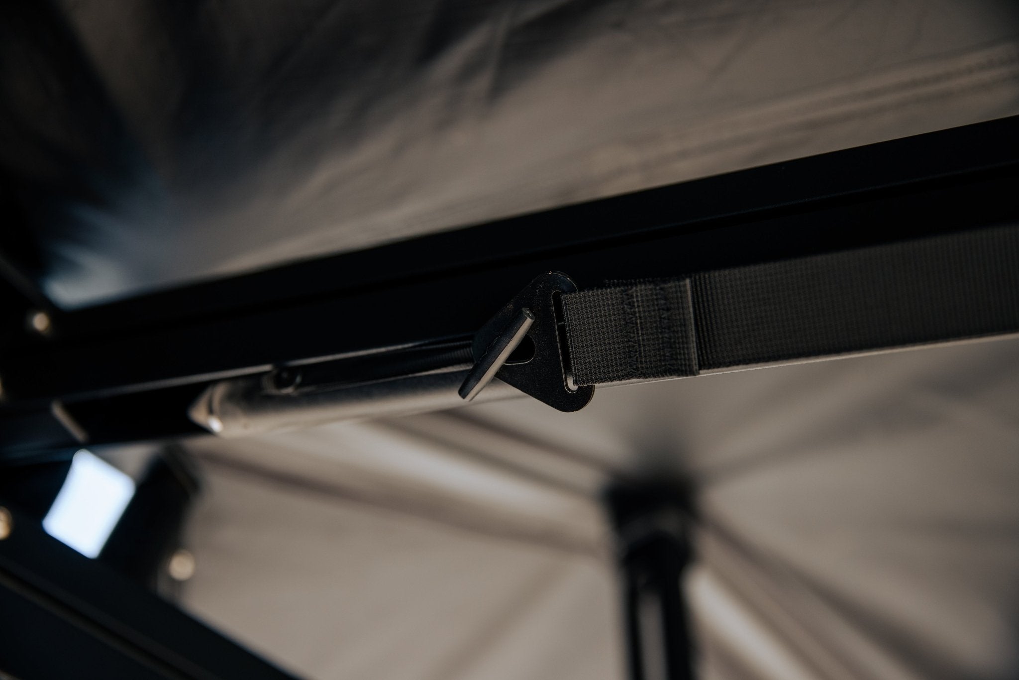 ARC 270 Awning - Spirit of 1876 - ROAM Dealer Portal