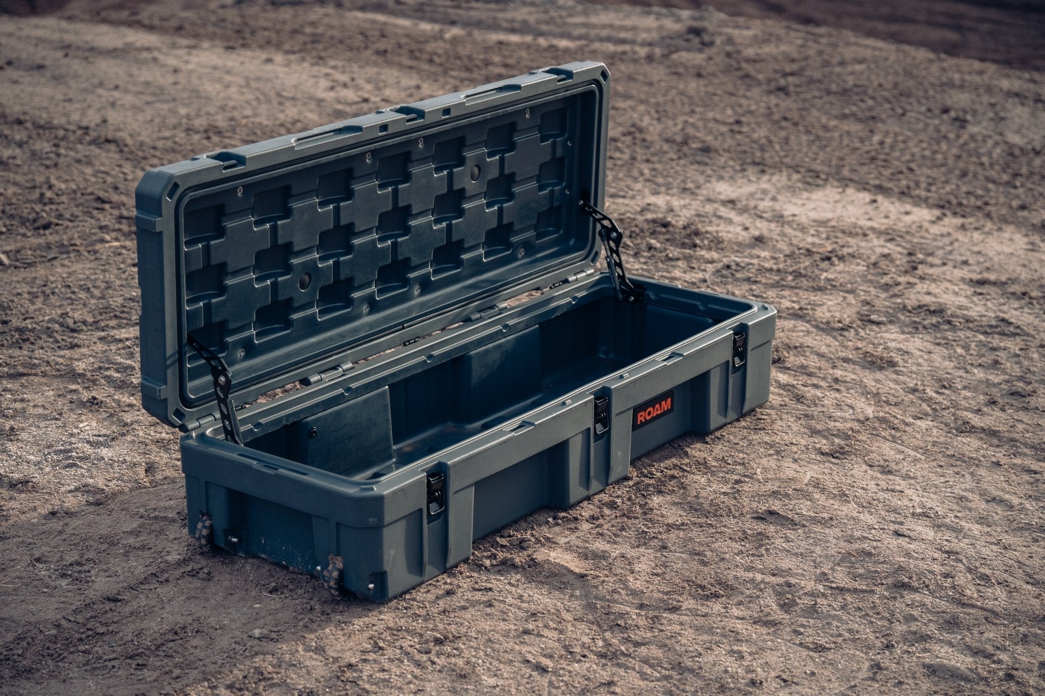 128L Rolling Rugged Case - Spirit of 1876 - ROAM Dealer Portal
