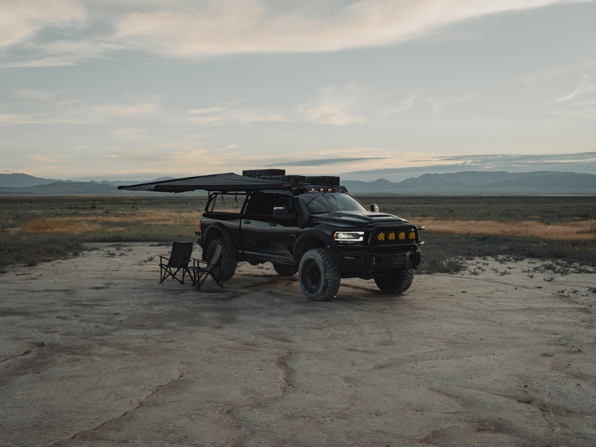 ARC 180 Awning - Spirit of 1876 - ROAM Dealer Portal