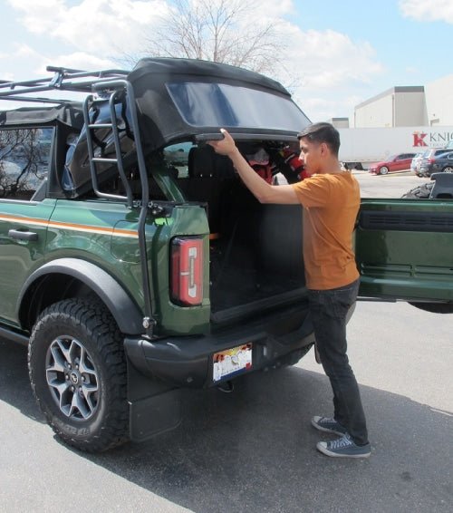 Gobi Ford Bronco 4dr Soft Top Stealth Roof Rack - Spirit of 1876Gobi