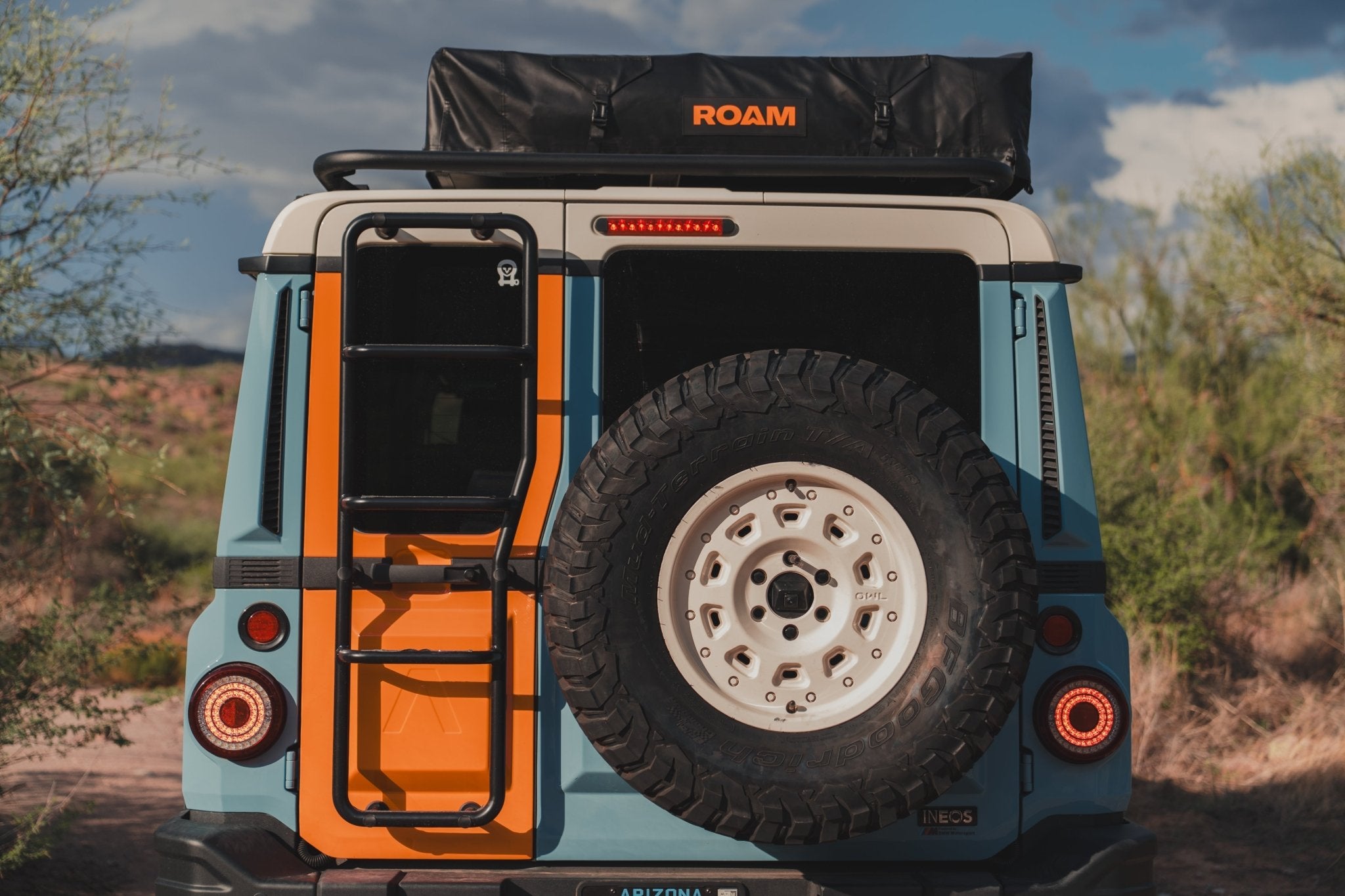 Vagabond 2.0 Rooftop Tent - Spirit of 1876ROAM Dealer Portal