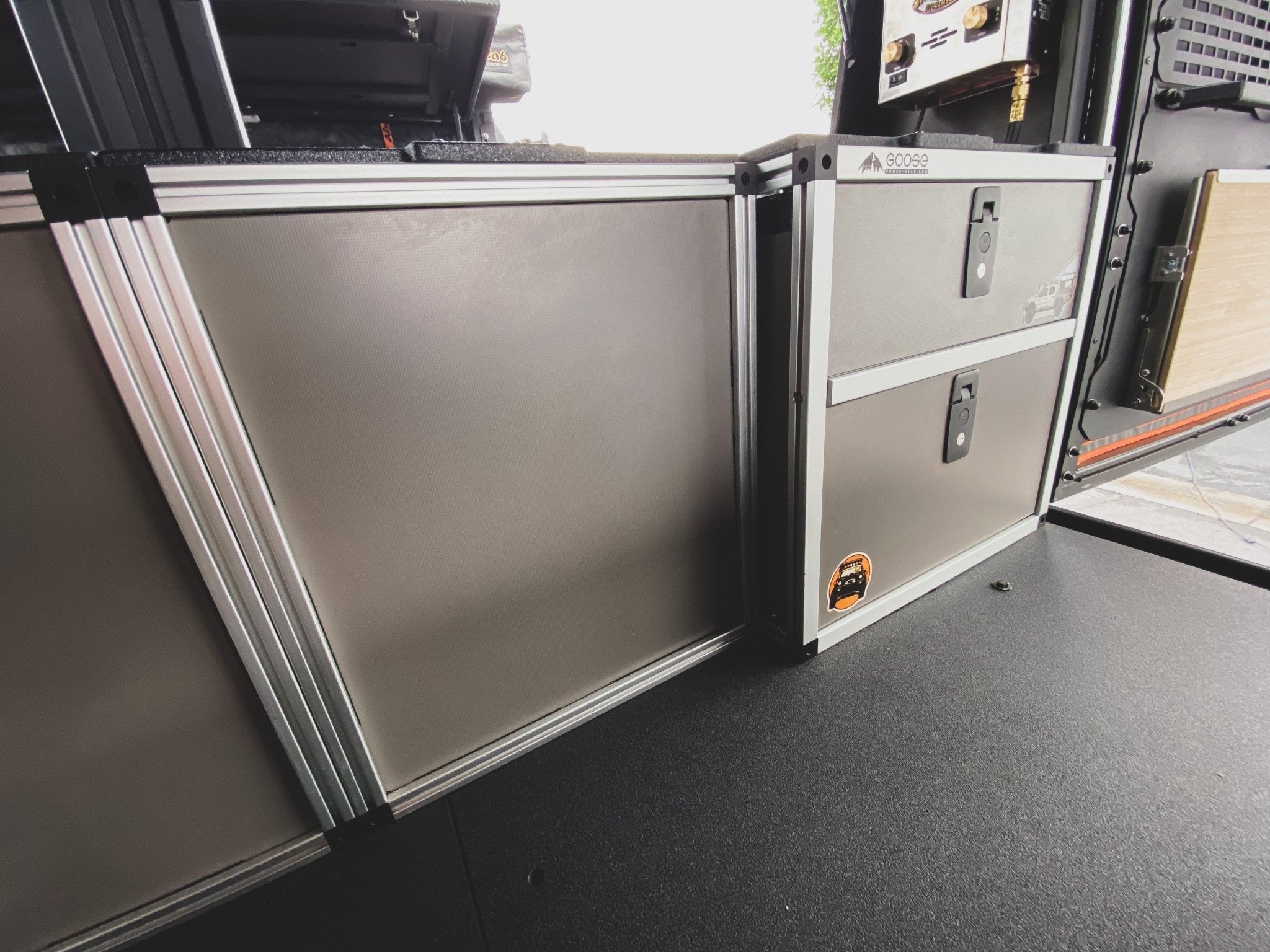 Alu - Cab Alu - Cabin Canopy Camper - Ram 2500 & 3500 2009 - Present 4th & 5th Gen. - Middle Utility Module - 6ft 4in Bed - Spirit of 1876 - Goose Gear