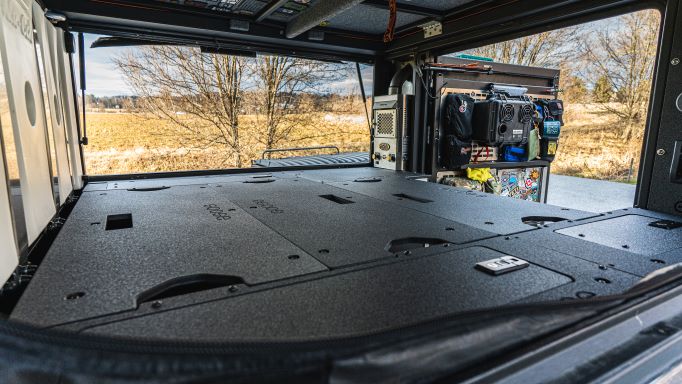 Alu - Cab Alu - Cabin Canopy Camper - Sleep Deck Panel - Utility Module to Utility Module - 5'5" Bed Extension - Spirit of 1876 - Goose Gear