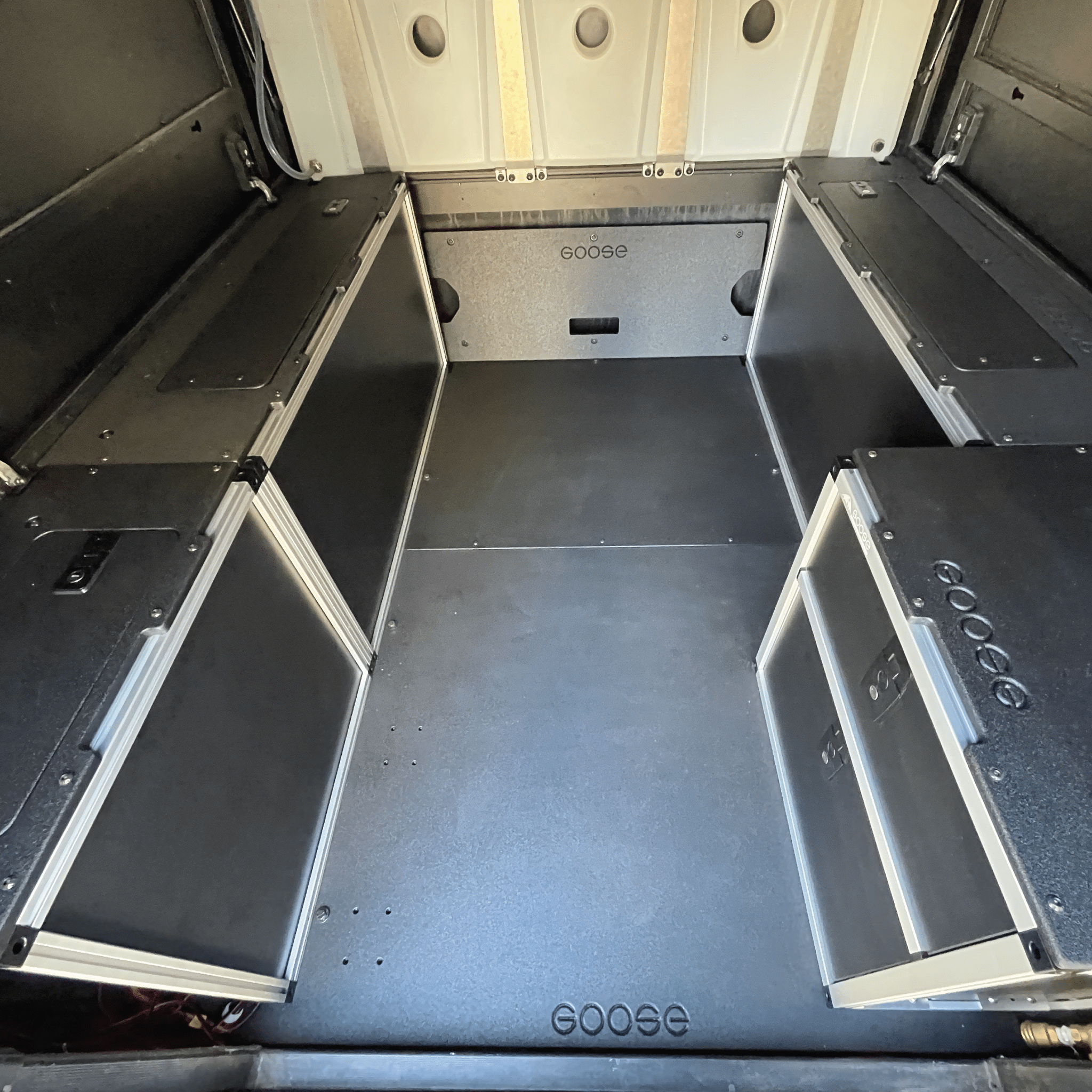 Alu - Cab Canopy Camper V2 - Ford Ranger 2019 - 2023 4th Gen. - Bed Plate System - 5' Bed - Spirit of 1876 - Goose Gear