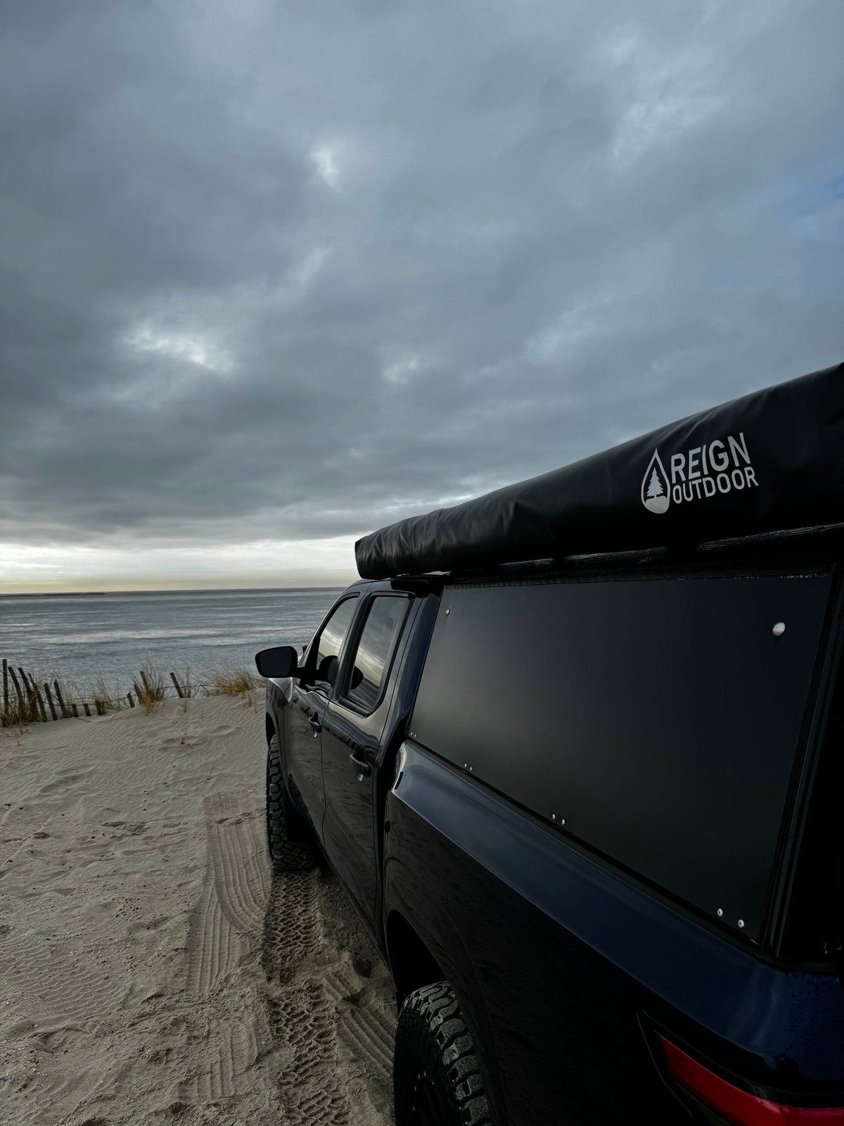 Reign Outdoor 270 FR+ Awning