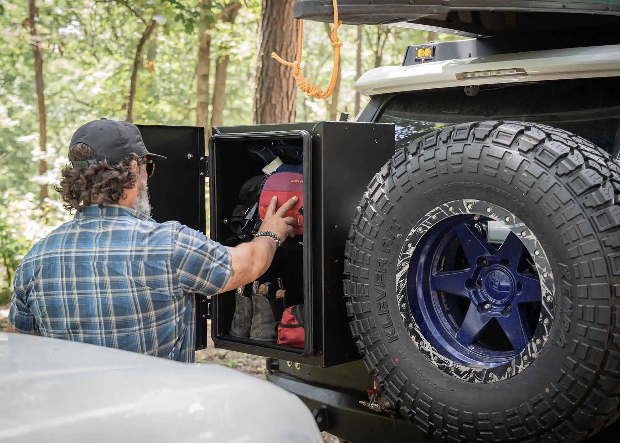 Universal Overland Storage Box (19x28x15) - Spirit of 1876Backwoods Adventure Mods