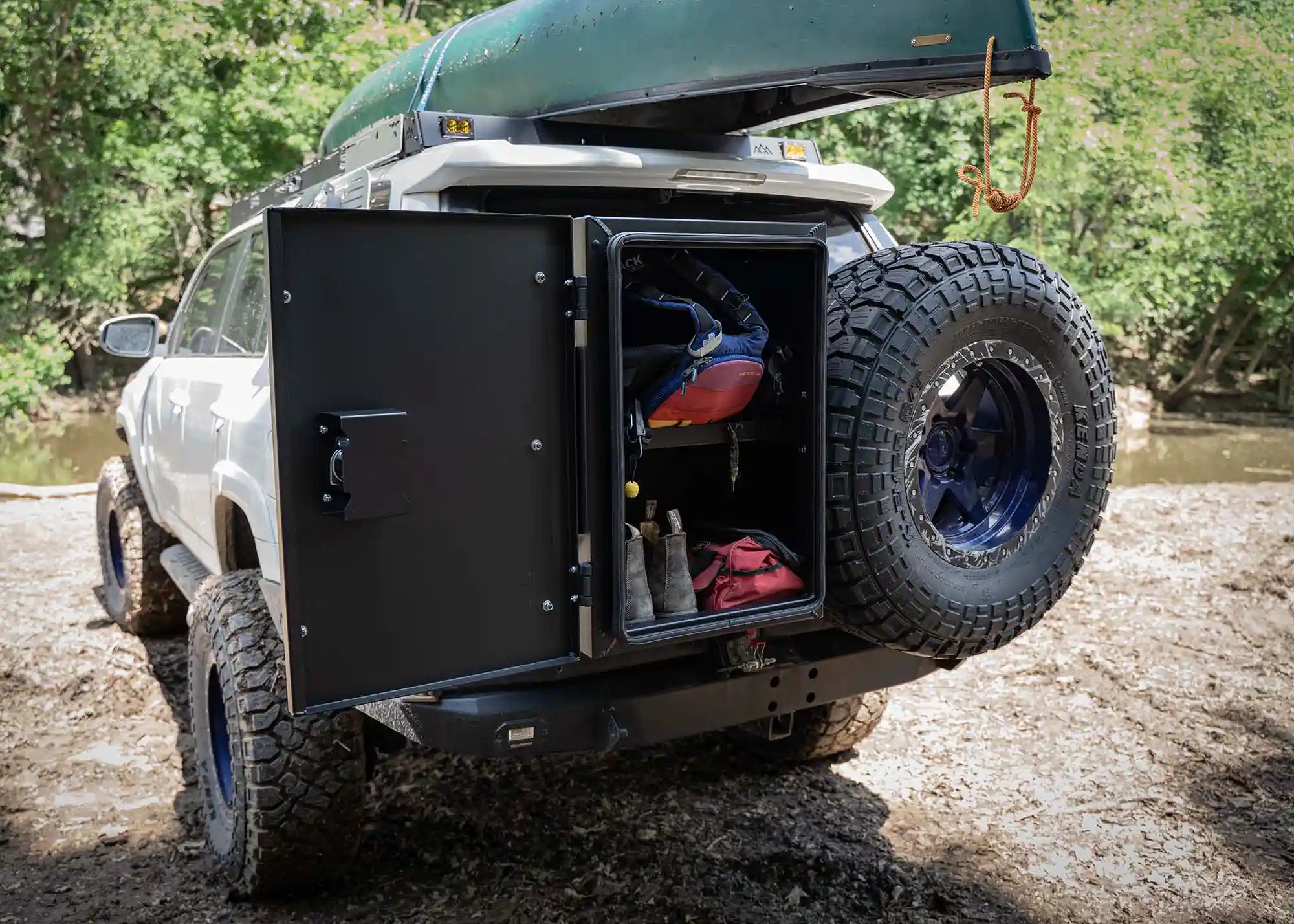 Universal Overland Storage Box (19x28x15) - Spirit of 1876Backwoods Adventure Mods
