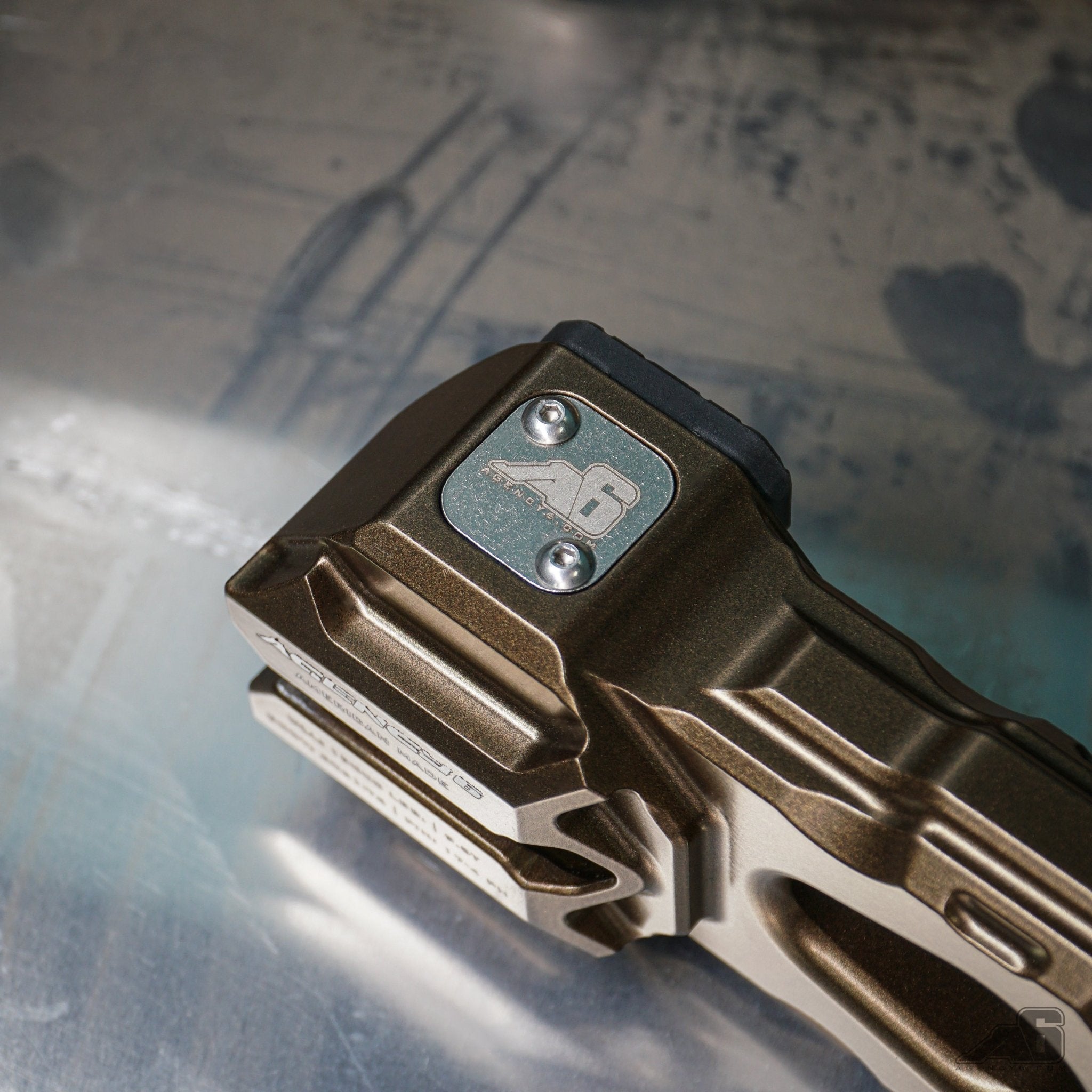 Agency 6 Billet Winch Shackle - Spirit of 1876 - Agency6.com