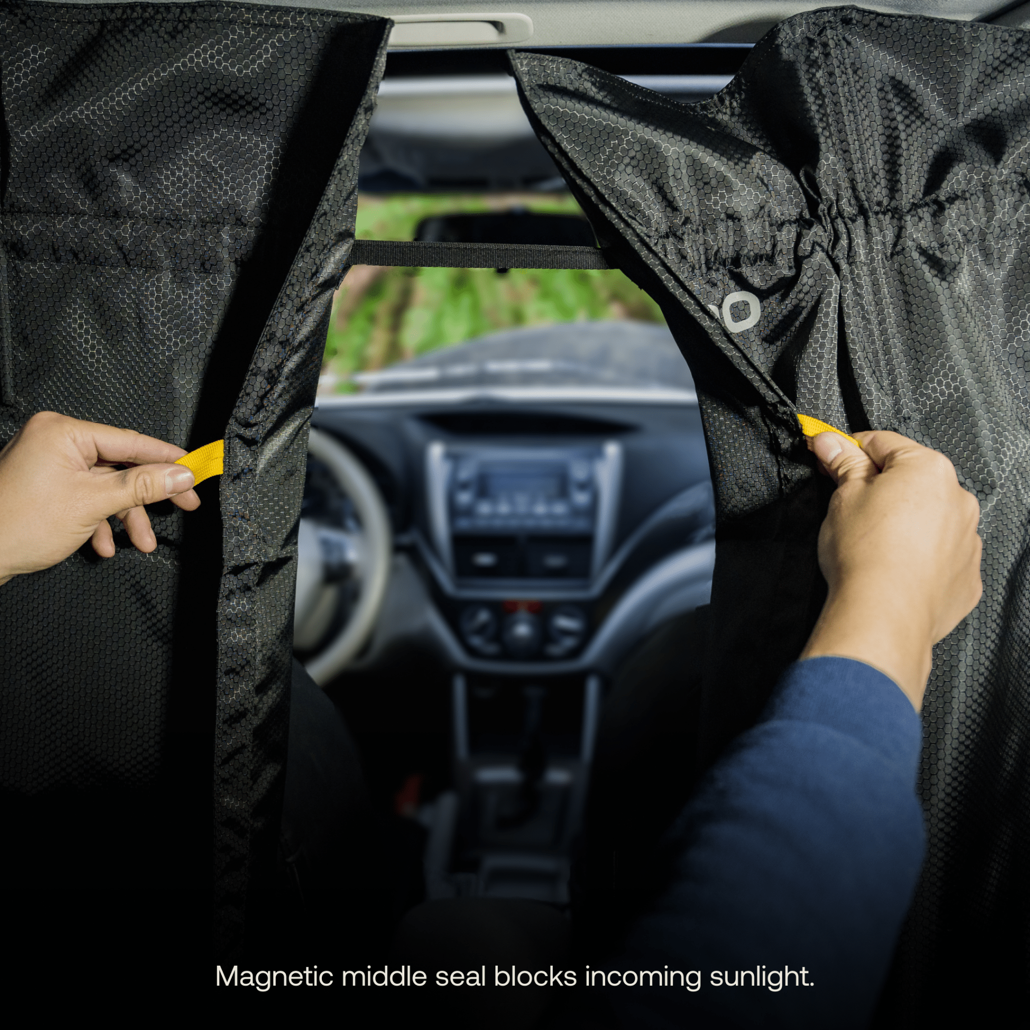 Luno Car Privacy Curtain - Spirit of 1876Luno®
