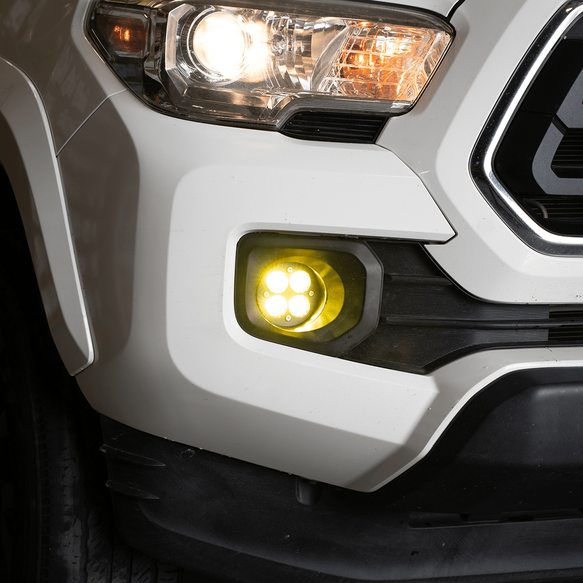 LED Fog Light Replacements For 2016 - 2023 Toyota Tacoma - Spirit of 1876 - Dealers of Cali Raised LED