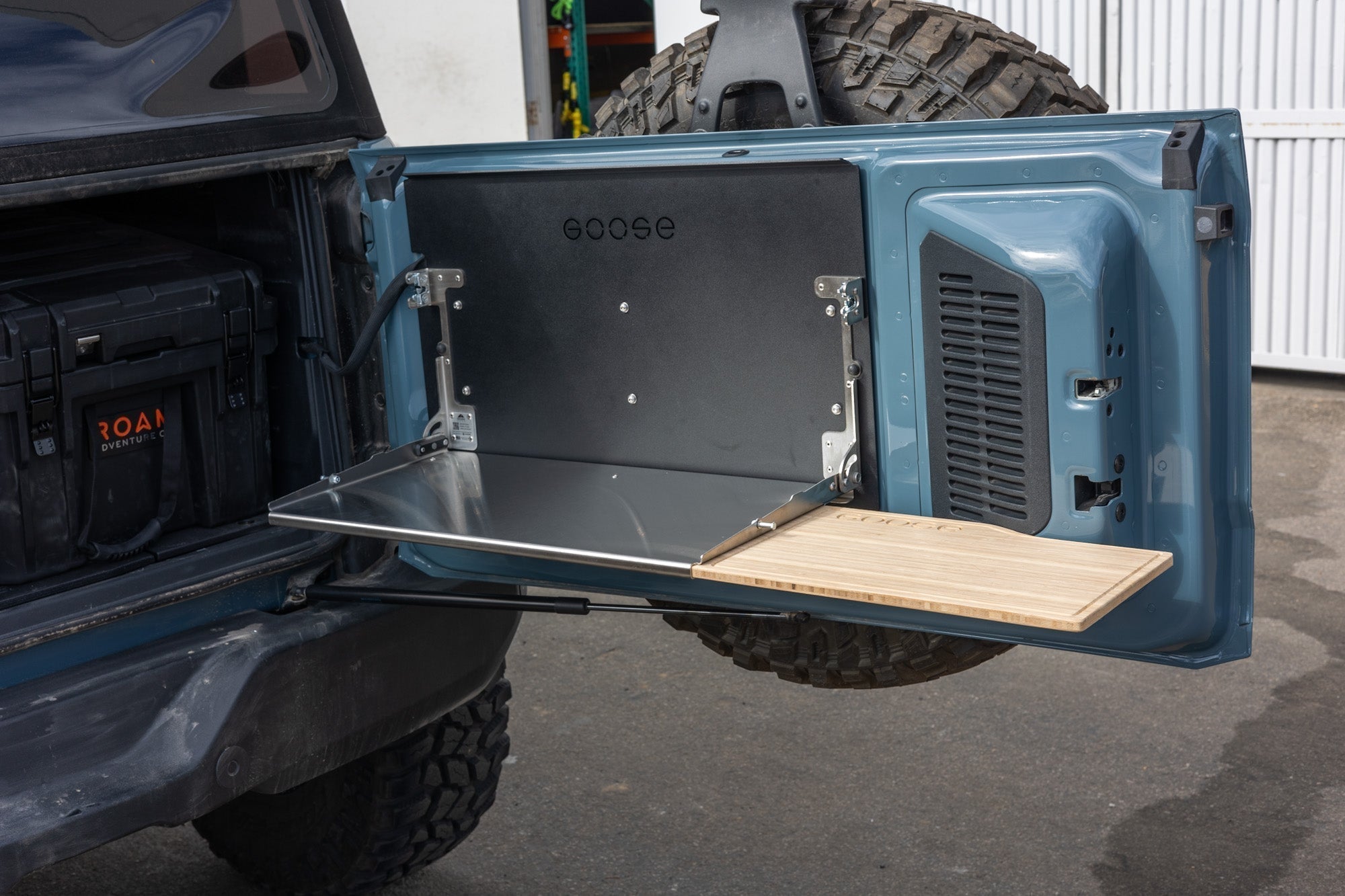 Ford Bronco 2021 - Present 6th Gen. - Tailgate Table - Spirit of 1876 - Goose Gear