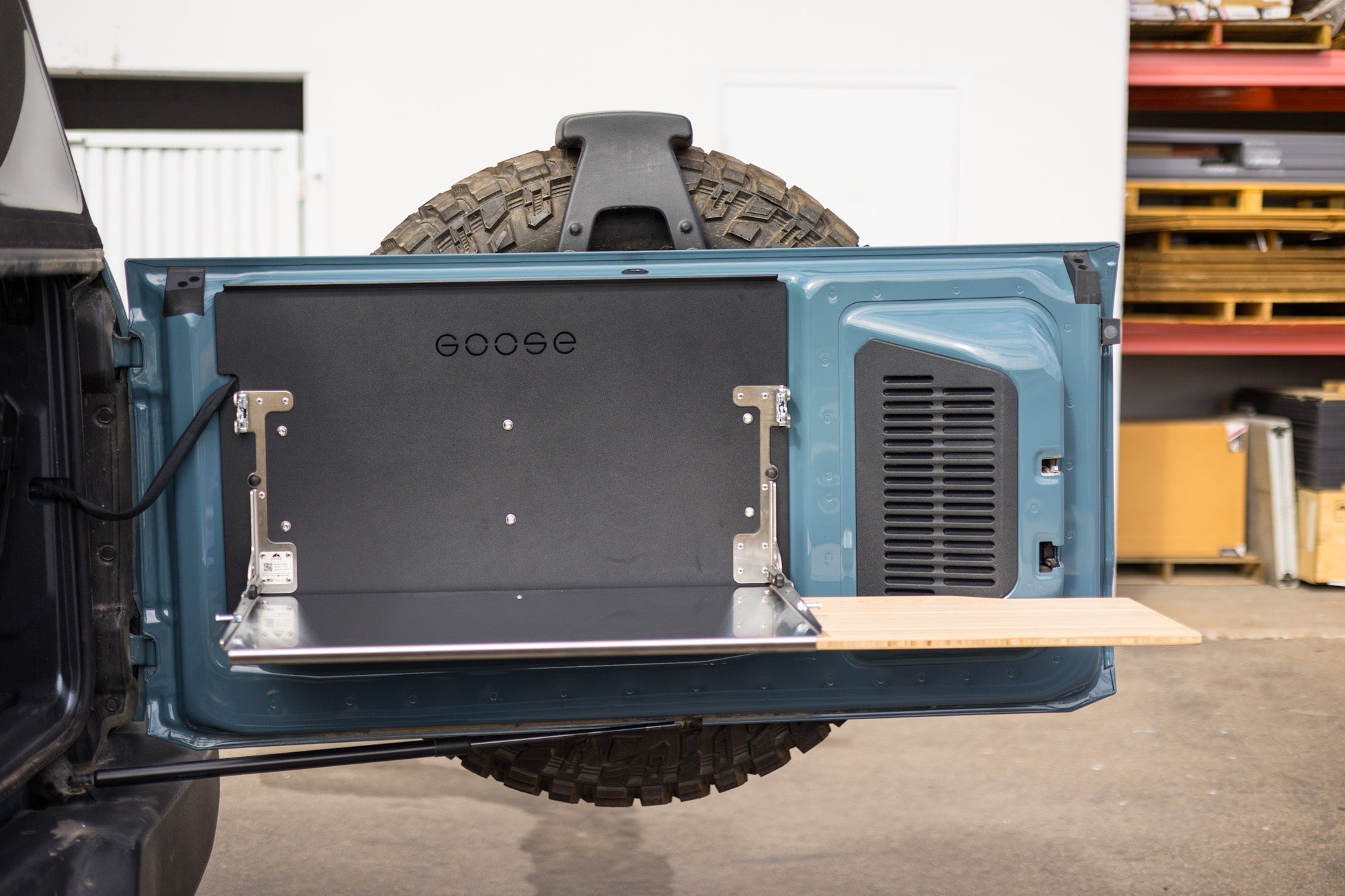 Ford Bronco 2021 - Present 6th Gen. - Tailgate Table - Spirit of 1876 - Goose Gear