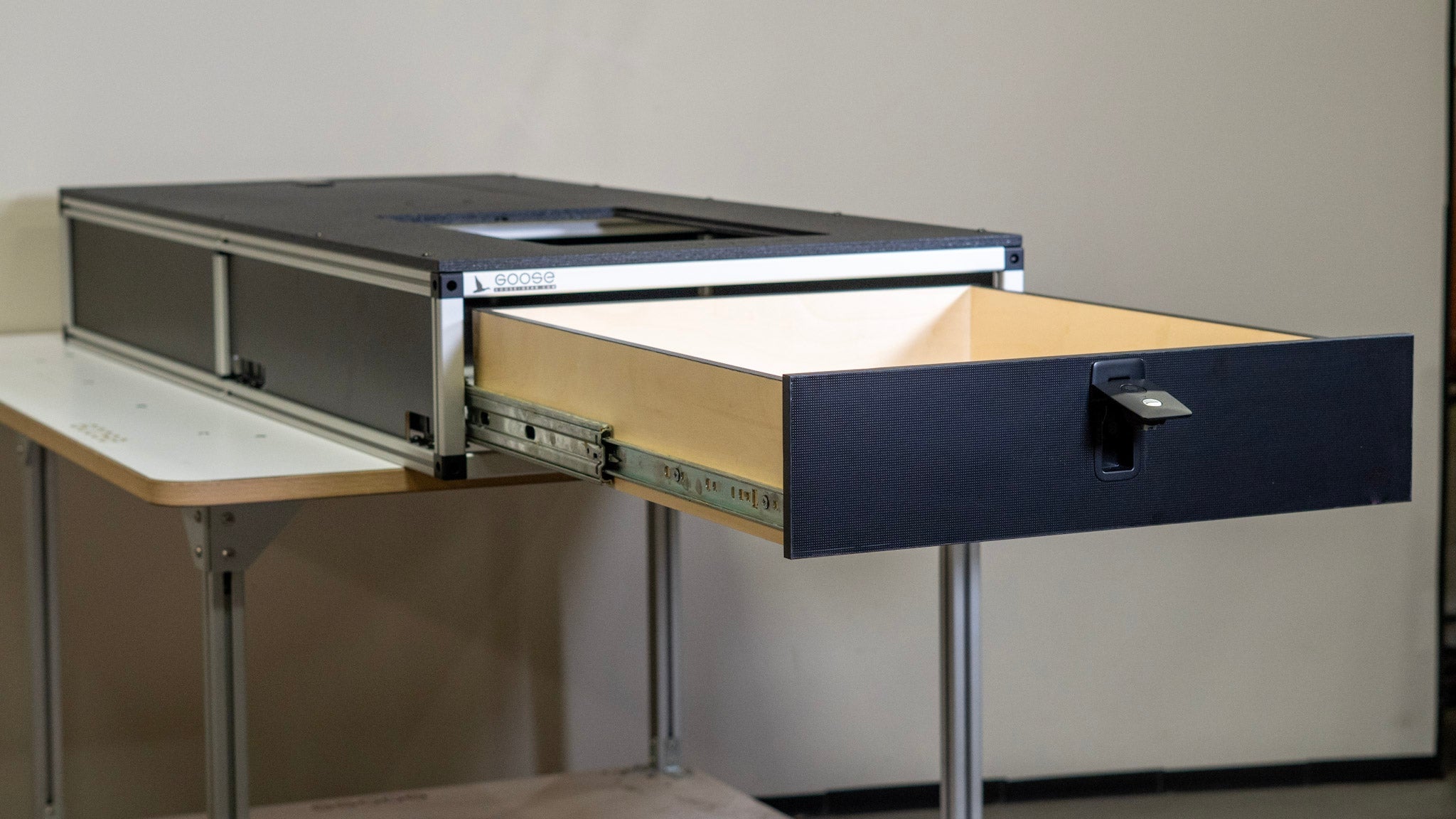 Ford Excursion 2000 - 2006 1st Gen. - Single Drawer Module - 25 3/4" Wide x 8" High x 59" Depth - Spirit of 1876 - Goose Gear