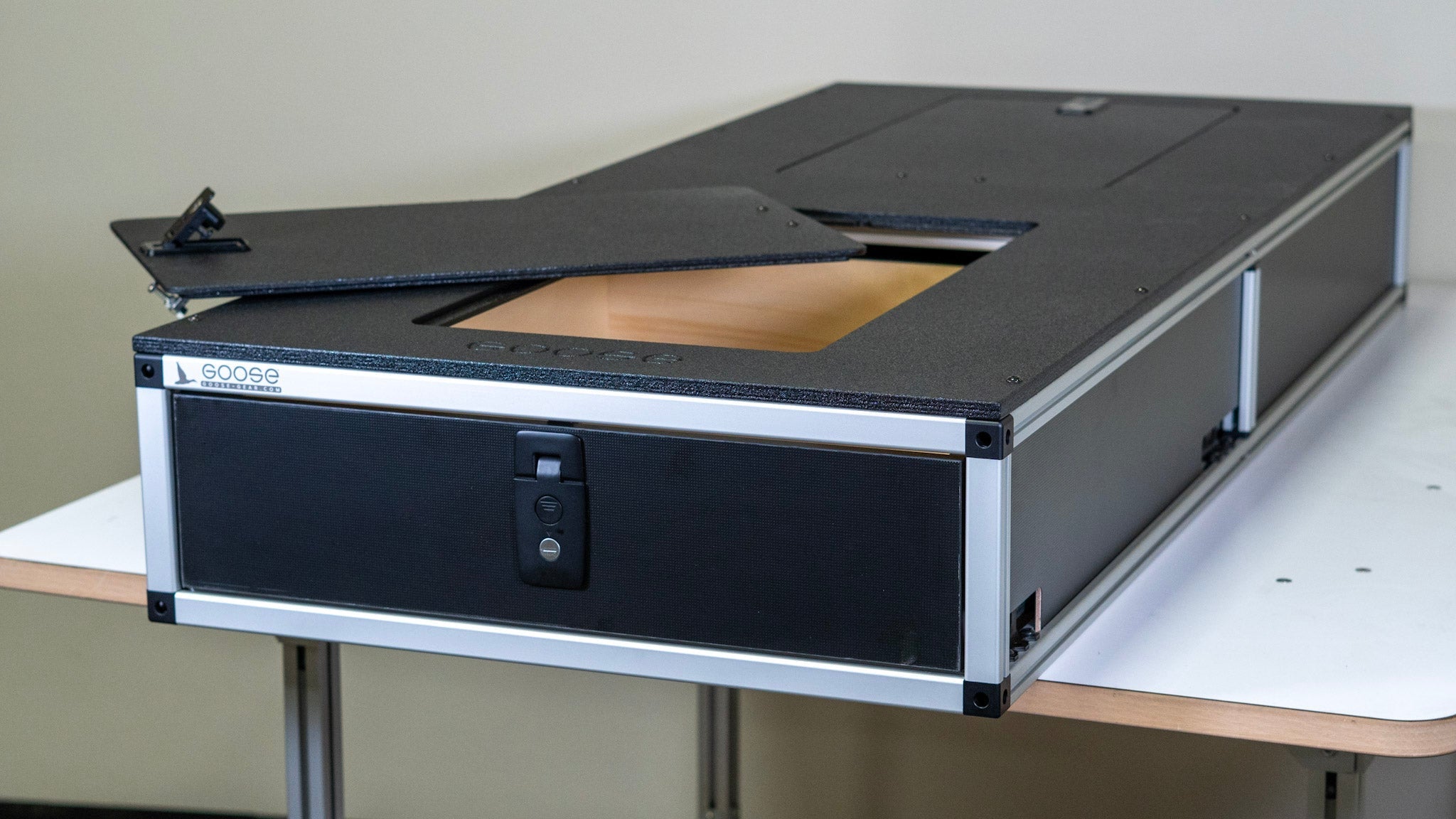 Ford Excursion 2000 - 2006 1st Gen. - Single Drawer Module - 25 3/4" Wide x 8" High x 59" Depth - Spirit of 1876 - Goose Gear