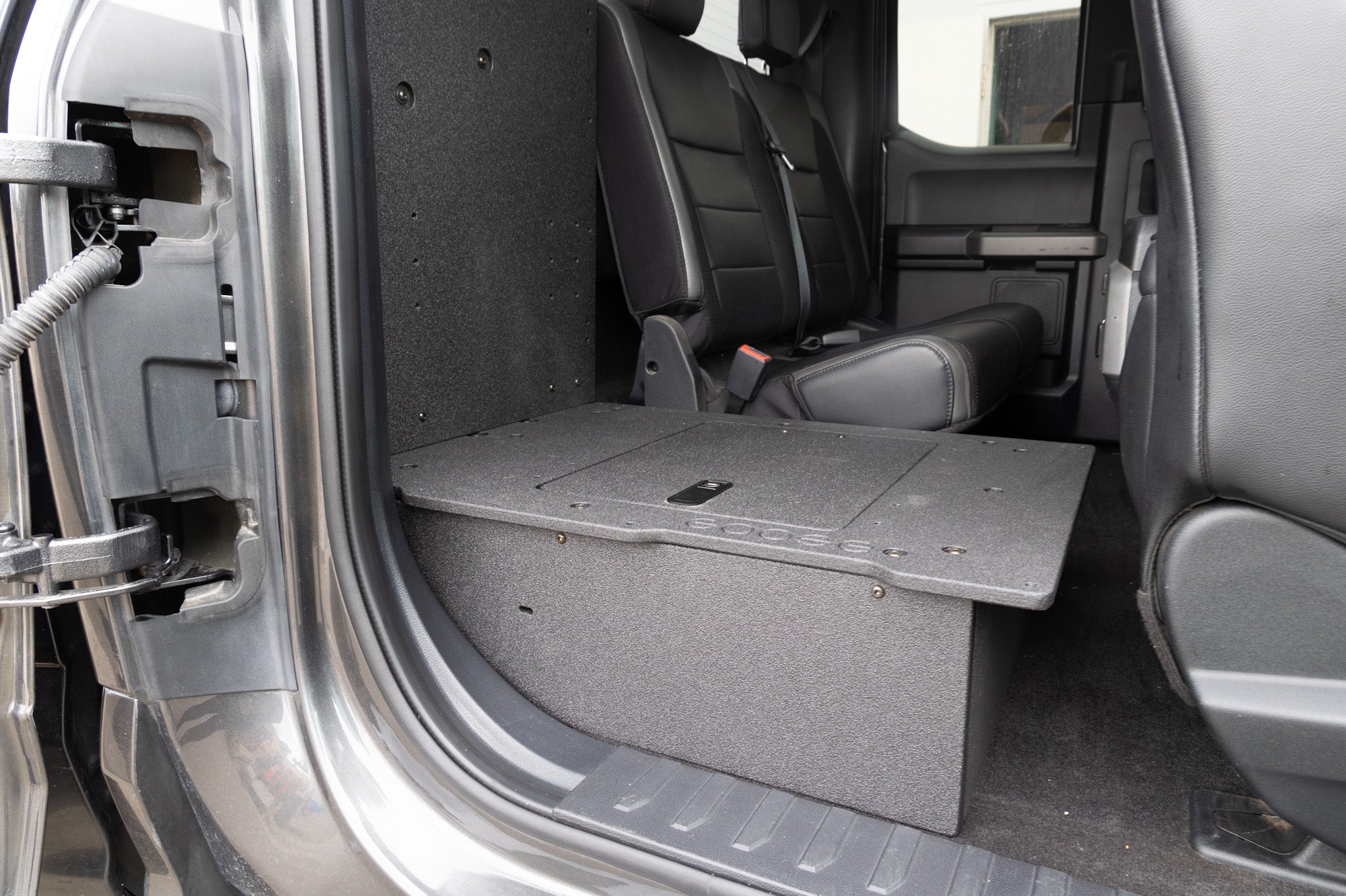Ford F150 2015 - Present 13th & 14th Gen. SuperCab - Second Row Seat Delete Plate System - Spirit of 1876 - Goose Gear