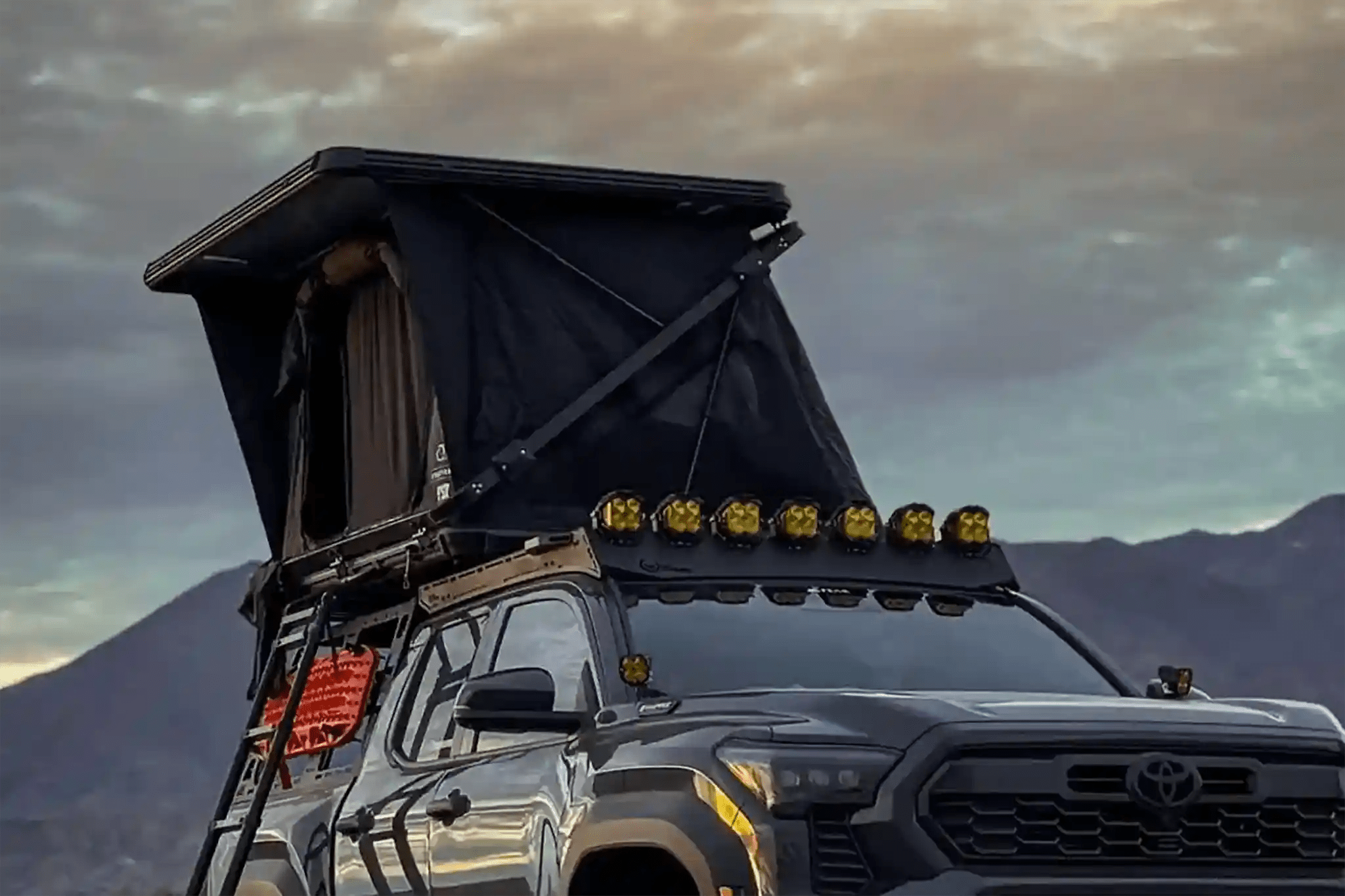Evolution V3 XL - Rooftop Tent - Spirit of 1876 - Freespirit Recreation