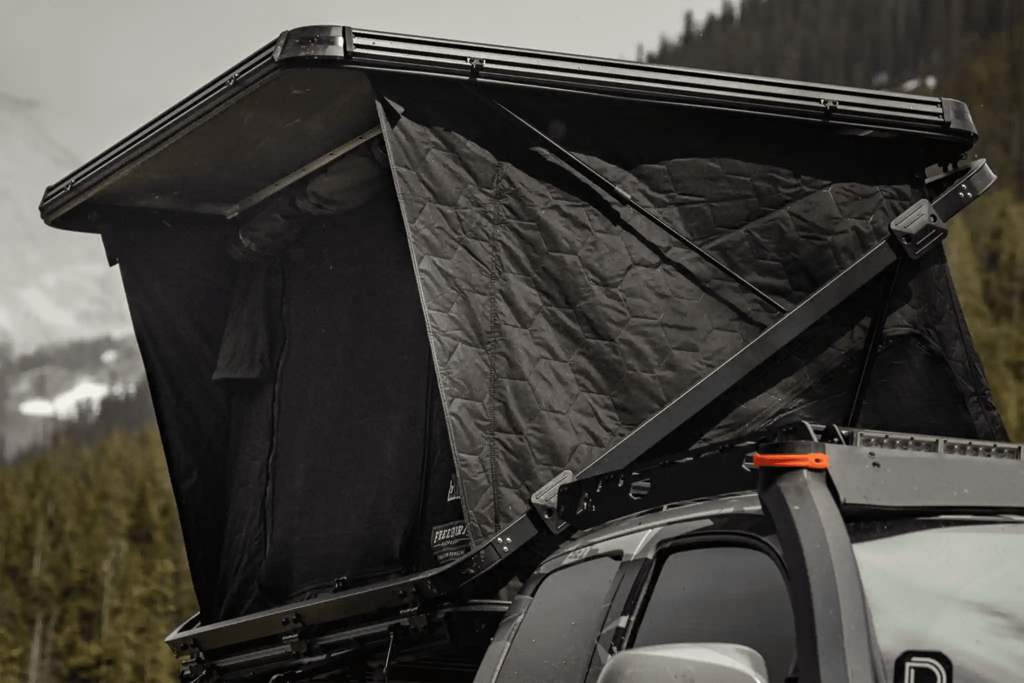 Evolution V3 XL - Rooftop Tent - Spirit of 1876 - Freespirit Recreation