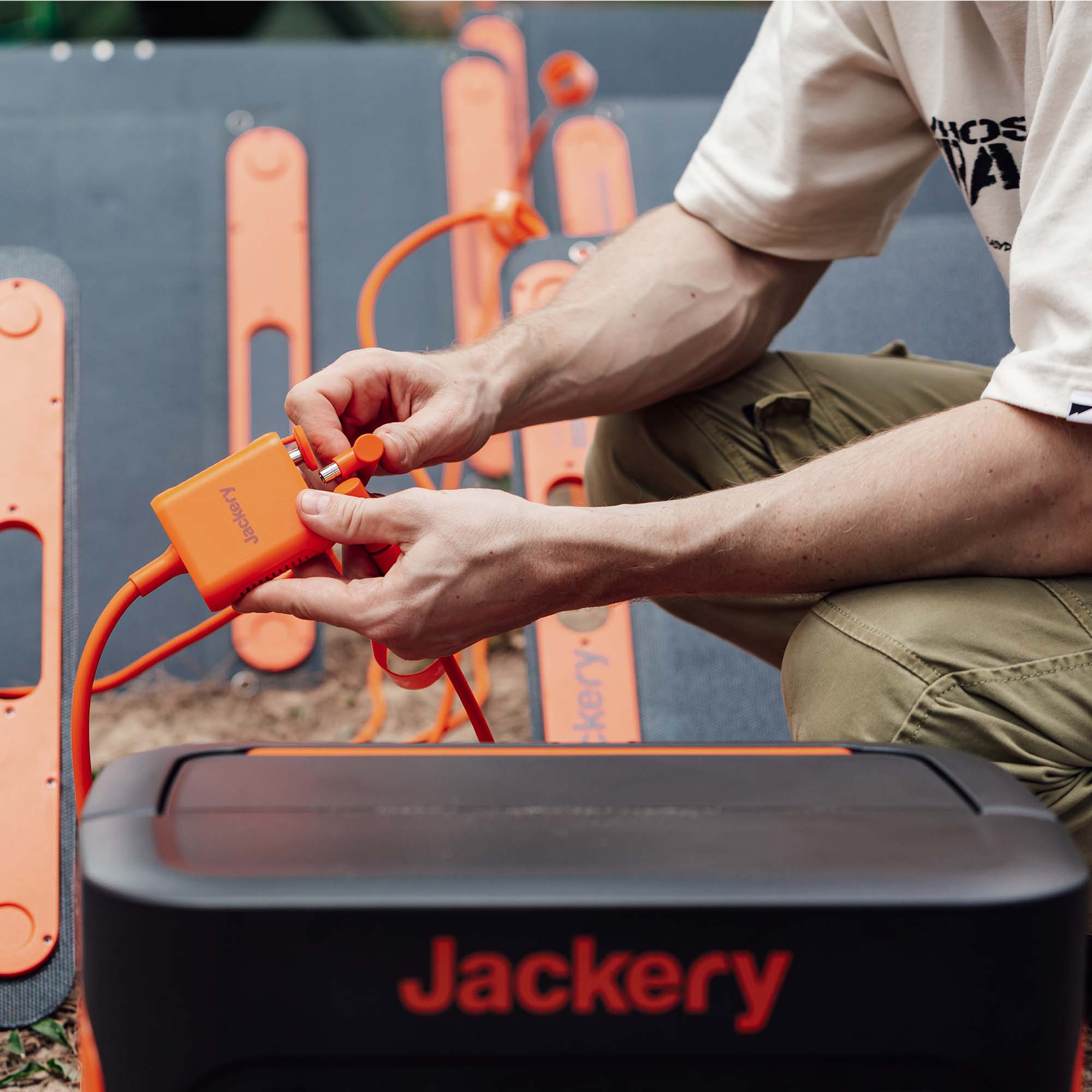 Jackery Solar Panel Connector - Spirit of 1876 - Jackery