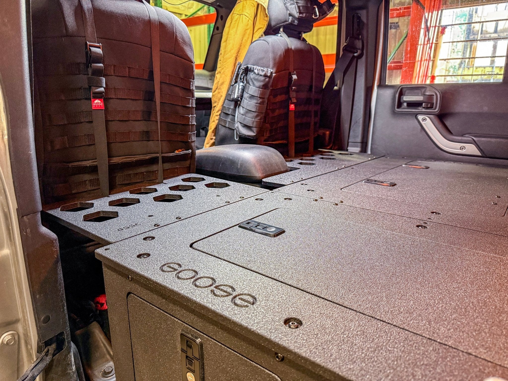 Jeep - Wrangler - 2007 - 2018 - JKU - 4 Door - Explore Series - Seat Delete Plate System - Second Row - Module Based - 8" Module - Spirit of 1876Goose Gear