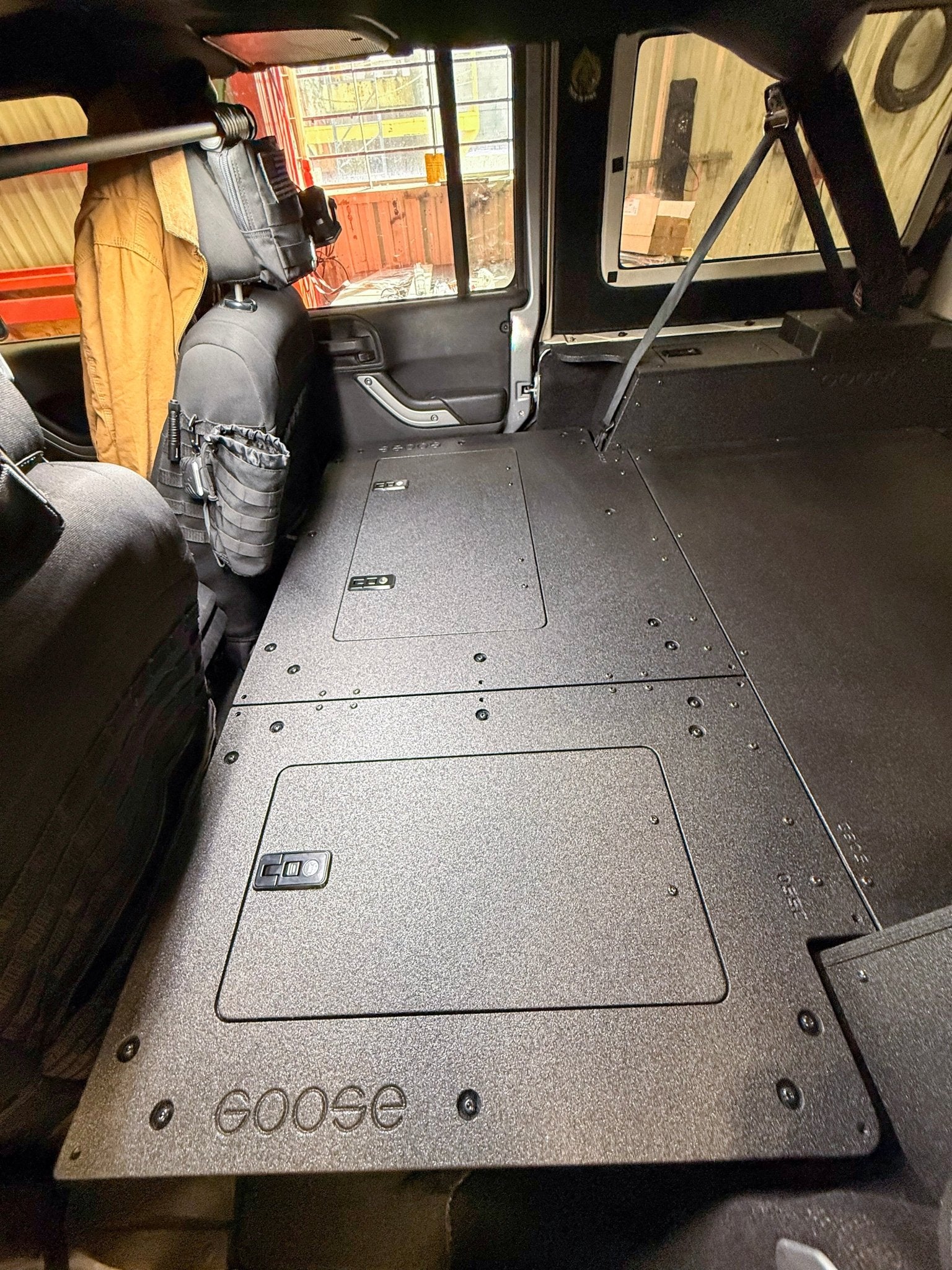 Jeep - Wrangler - 2007 - 2018 - JKU - 4 Door - Explore Series - Seat Delete Plate System - Second Row - Module Based - 8" Module - Spirit of 1876Goose Gear