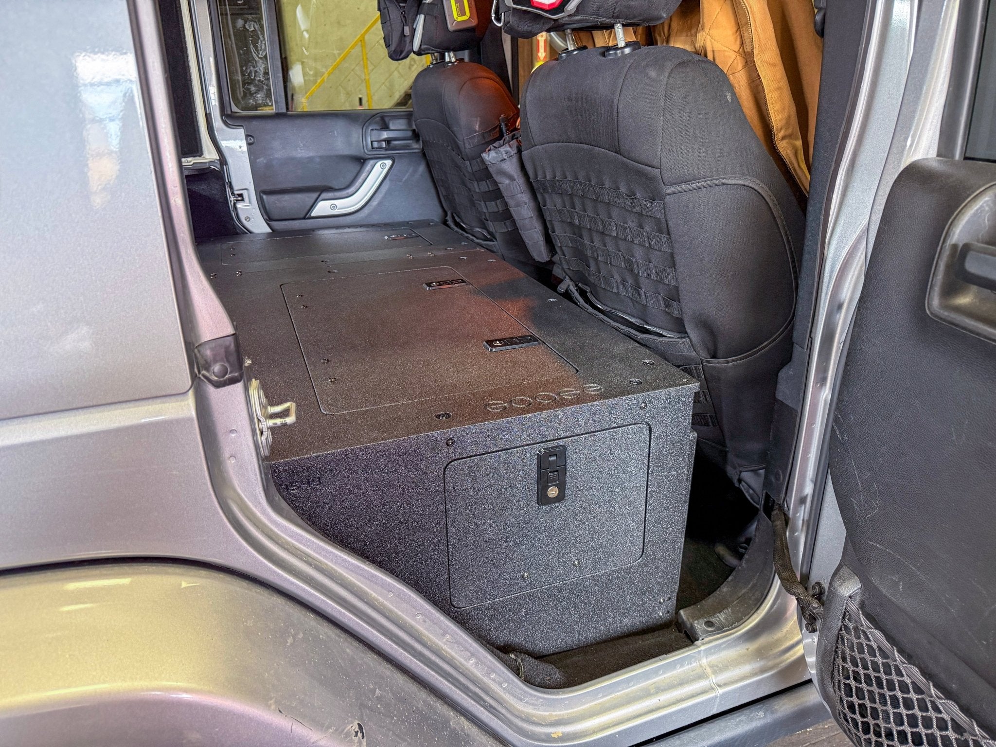 Jeep - Wrangler - 2007 - 2018 - JKU - 4 Door - Explore Series - Seat Delete Plate System - Second Row - Module Based - 8" Module - Spirit of 1876Goose Gear