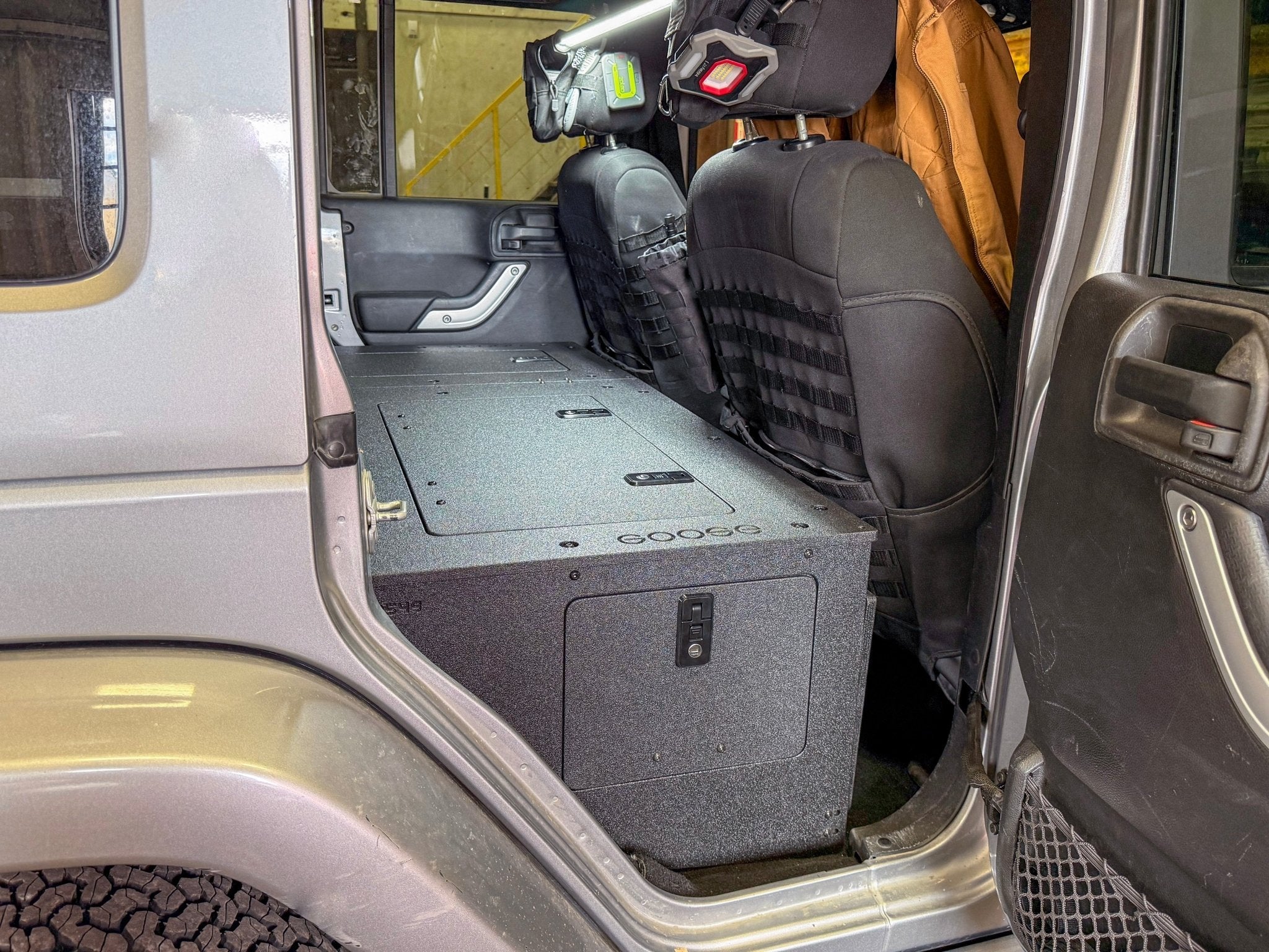 Jeep - Wrangler - 2007 - 2018 - JKU - 4 Door - Explore Series - Seat Delete Plate System - Second Row - Module Based - 8" Module - Spirit of 1876Goose Gear