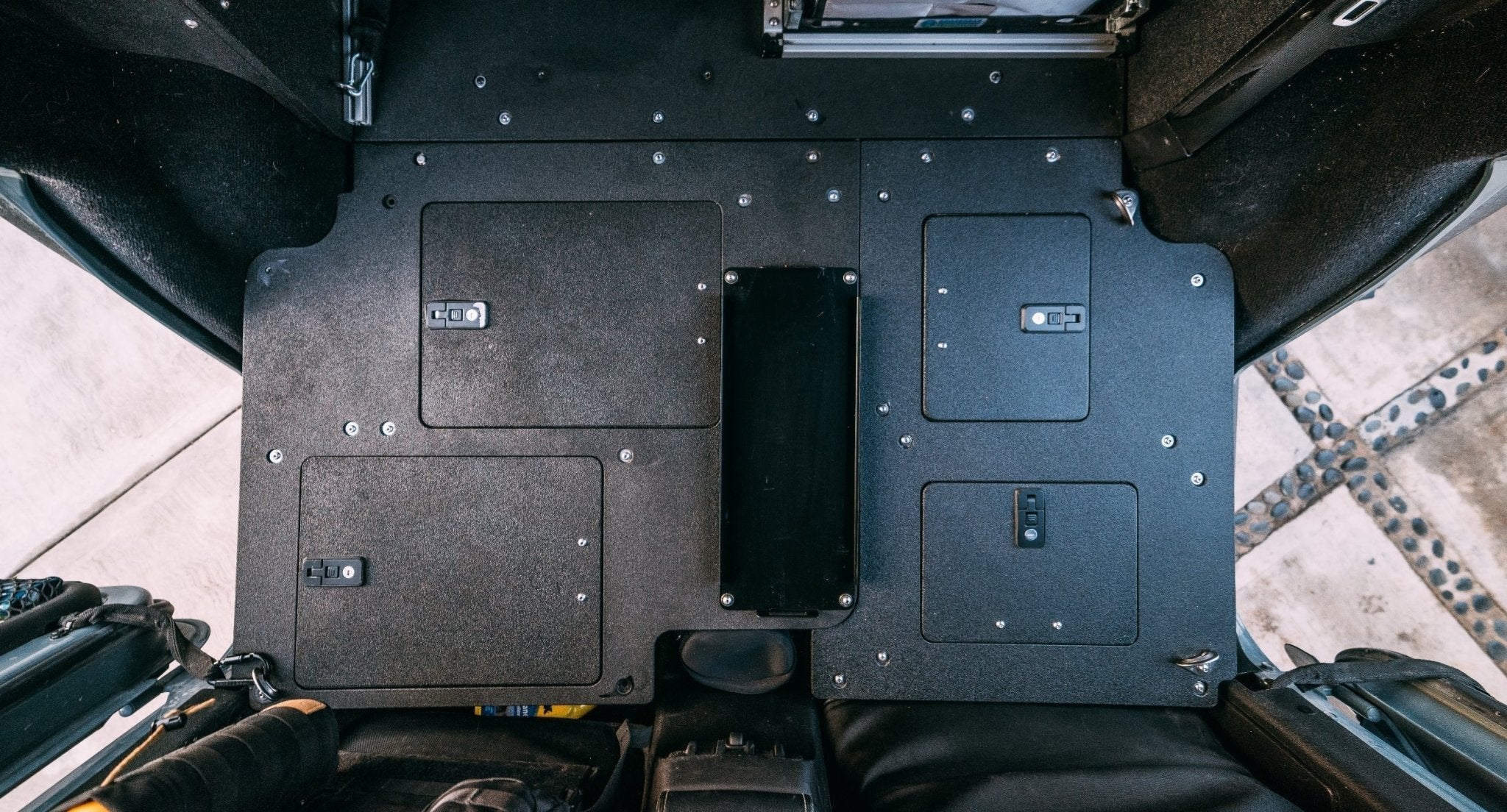 Legacy Product - Jeep Wrangler 2007 - 2018 JKU 4 Door - Second Row Seat Delete Plate System - Spirit of 1876 - Goose Gear