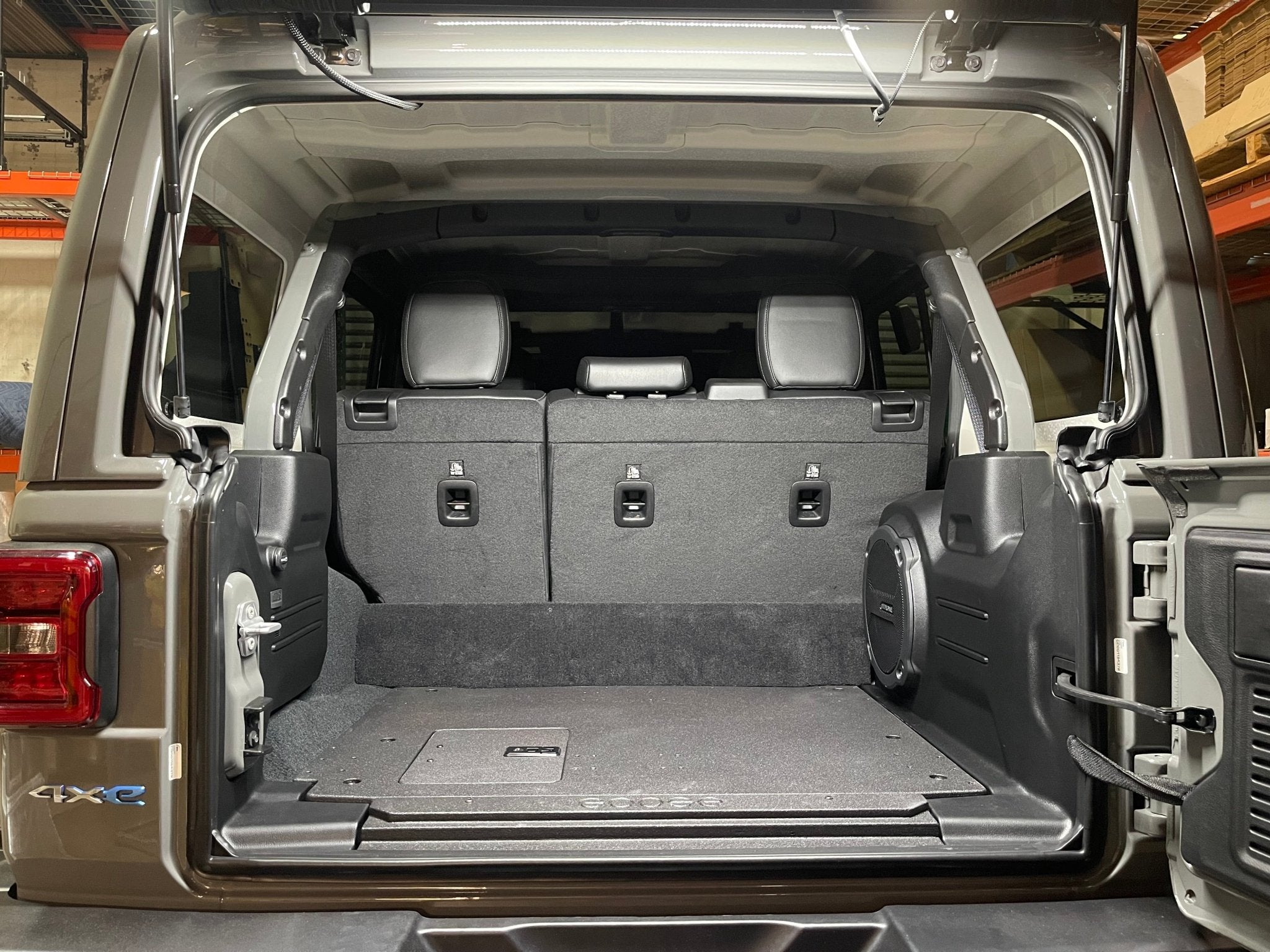 Jeep Wrangler 2021 - Present 4xe 4 Door - Rear Plate System - Spirit of 1876 - Goose Gear
