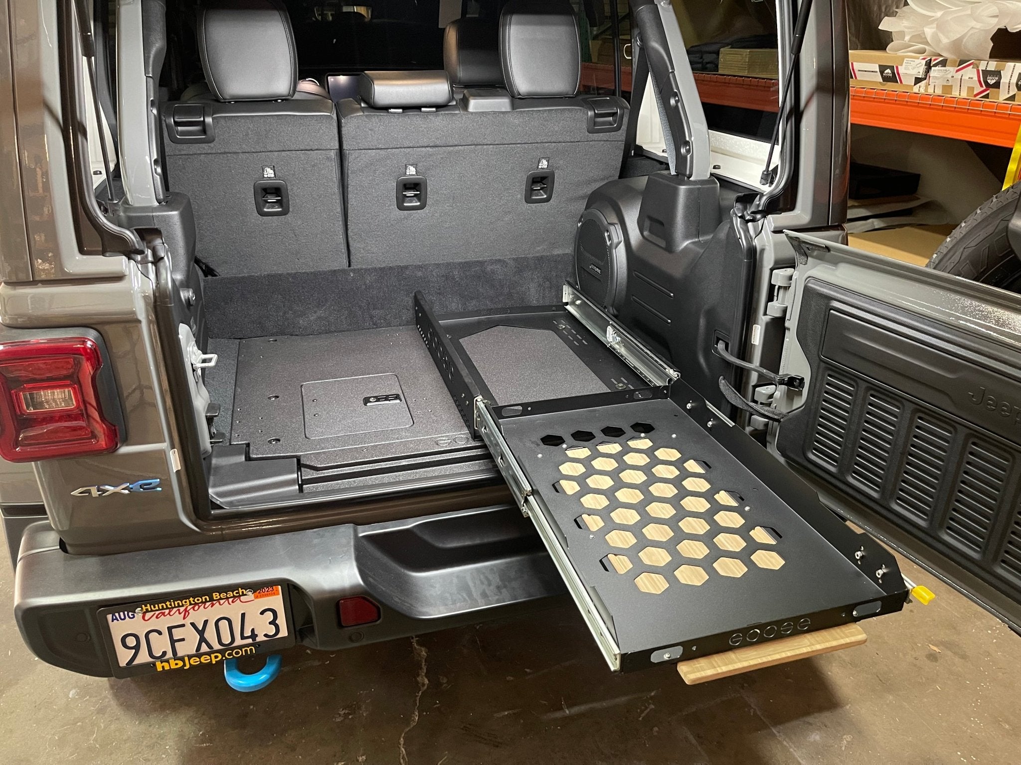 Jeep Wrangler 2021 - Present 4xe 4 Door - Rear Plate System - Spirit of 1876 - Goose Gear