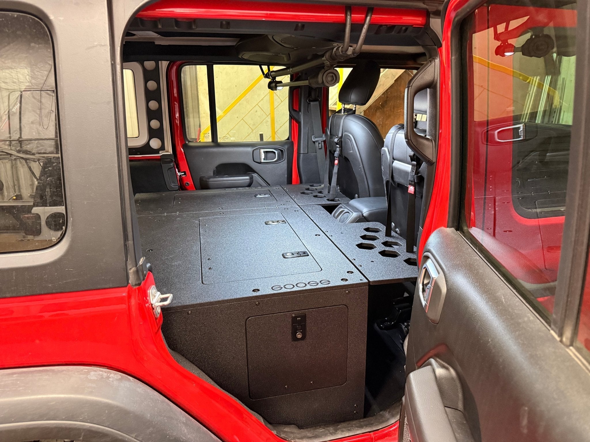 Jeep - Wrangler - 2024 - Present - JLU - 4 Door - Explore Series - Seat Delete Plate System - Second Row - Module Based - 10" Module - Spirit of 1876Goose Gear