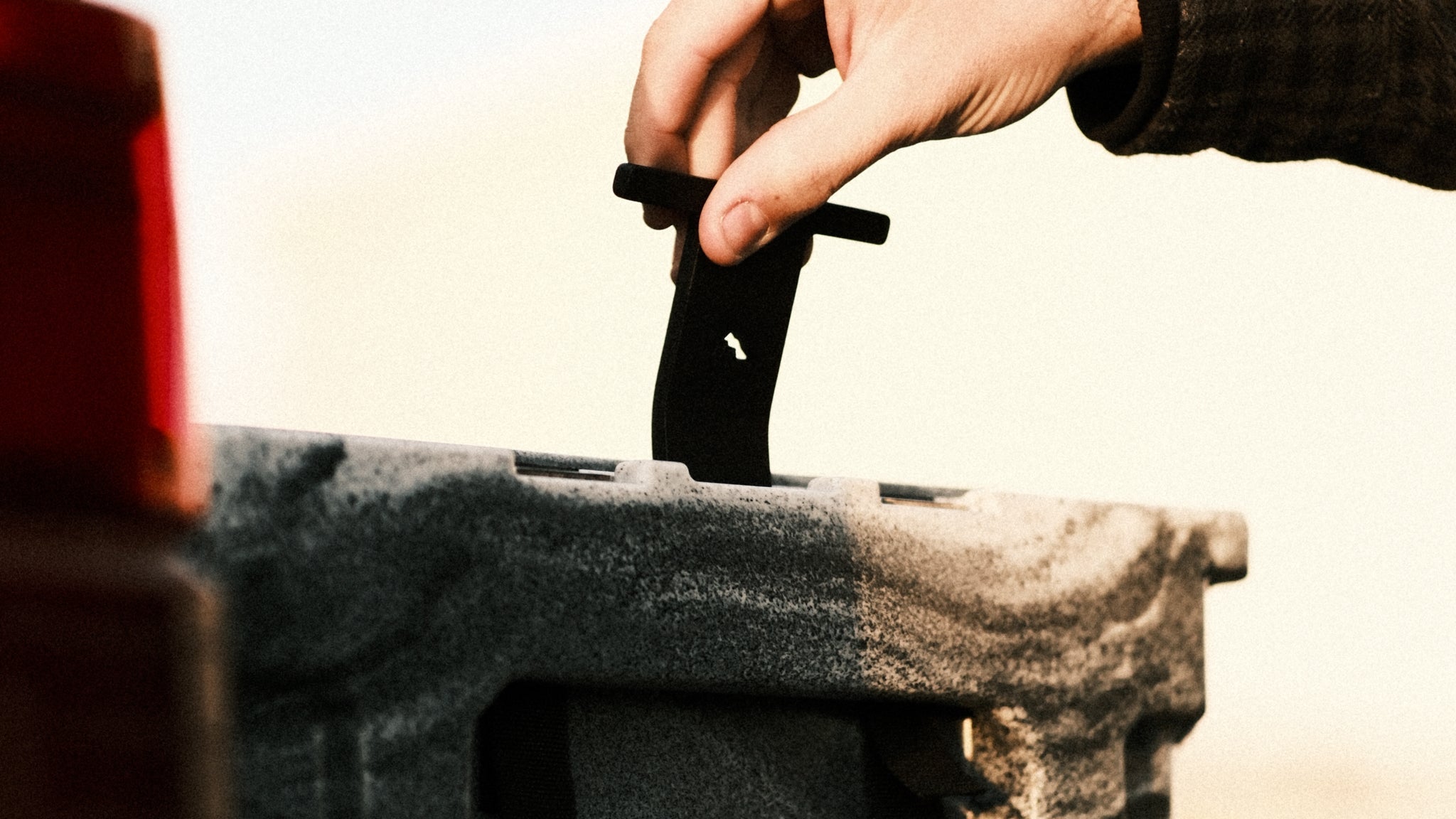 Sherpa Roam Case and Cooler Tie Downs - Sherpa Equipment Company