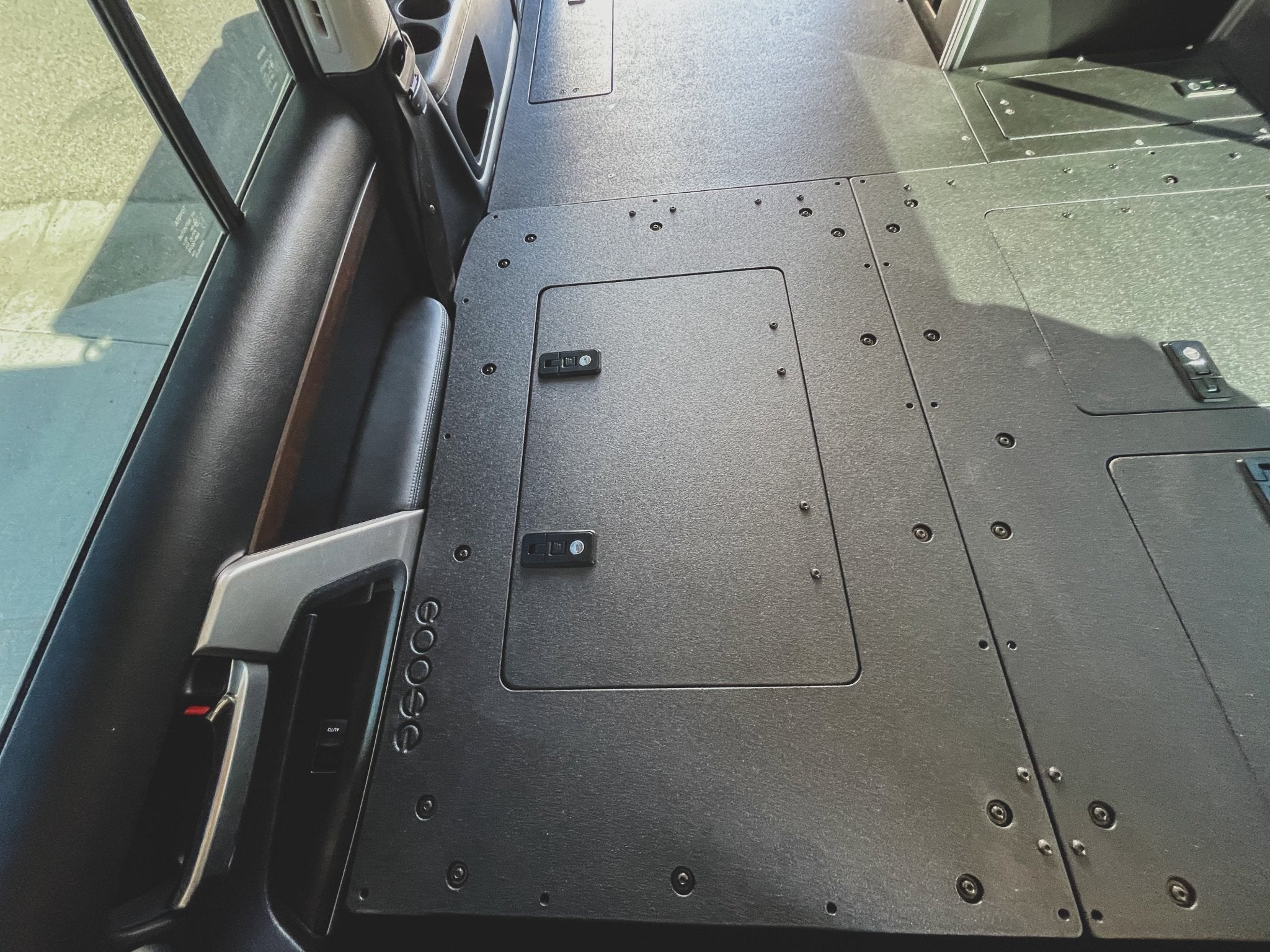Stealth Sleep and Storage Package for the Toyota Land Cruiser 2008 - 2021 200 Series - Spirit of 1876 - Goose Gear