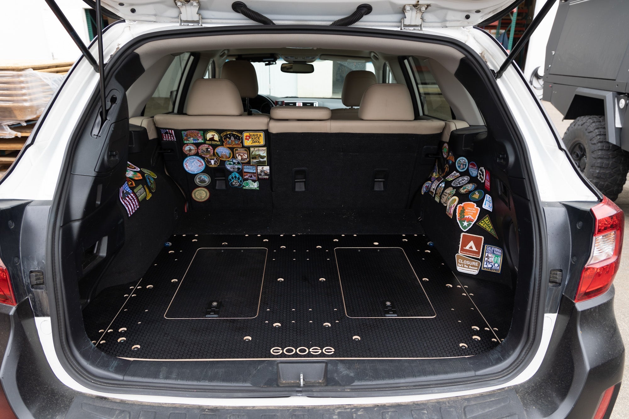 Subaru Outback 2015 - 2019 5th Gen. - Rear Plate System - Spirit of 1876 - Goose Gear