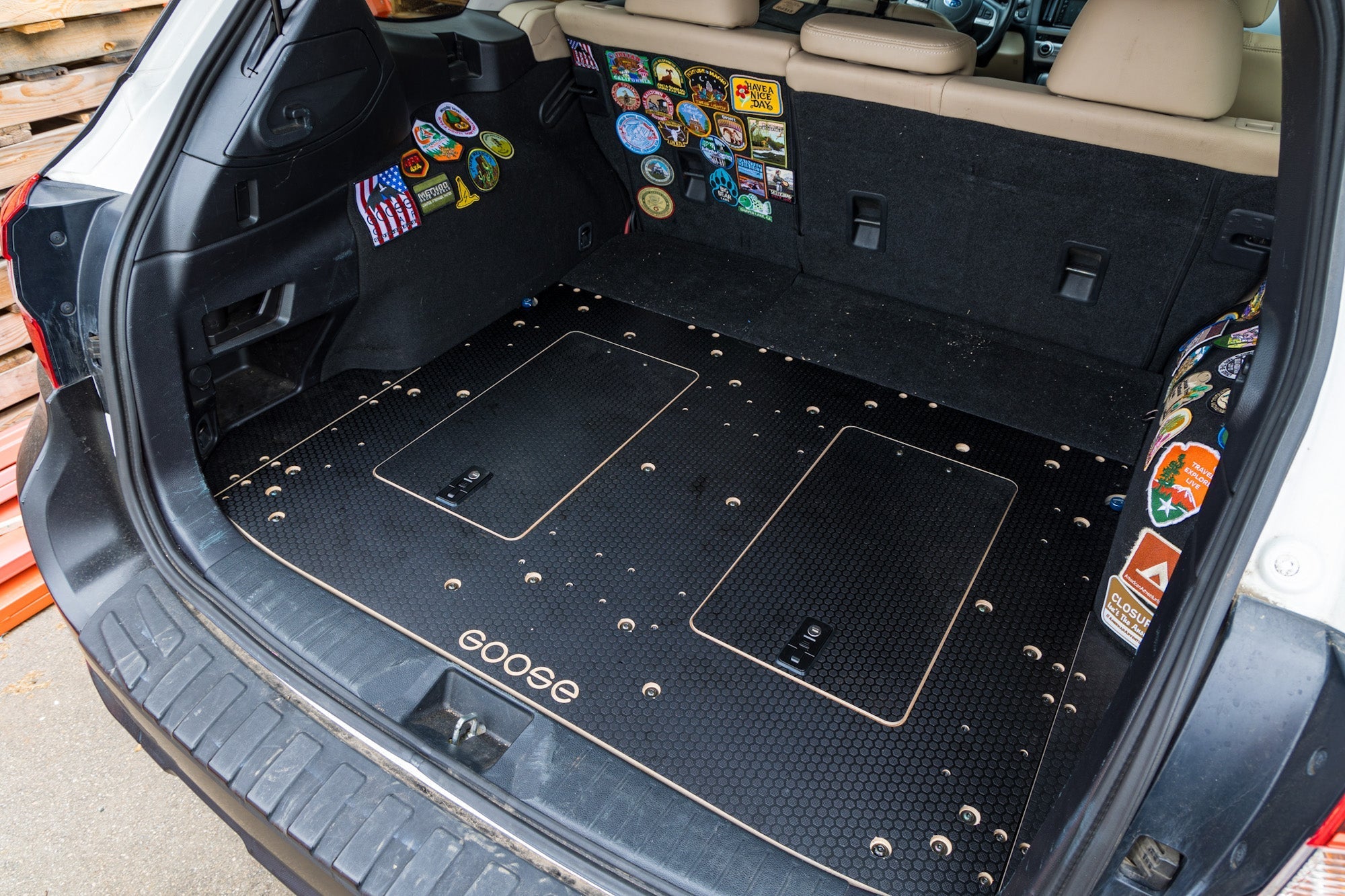 Subaru Outback 2020 - 2025 6th Gen. - Rear Plate System - Spirit of 1876 - Goose Gear