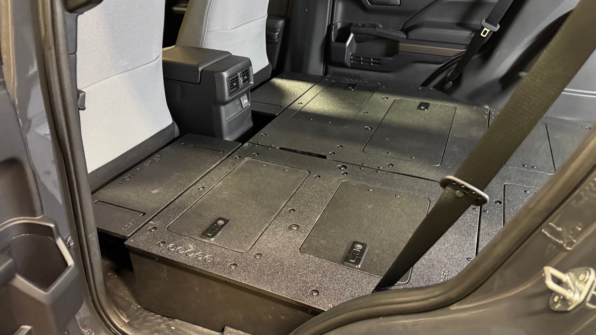 Toyota - 4Runner - 2025 - Present - 6th Gen - Explore Series - Seat Delete Plate System - Plate Based - Non - Hybrid - Non - Third Row Vehicles - Spirit of 1876Goose Gear