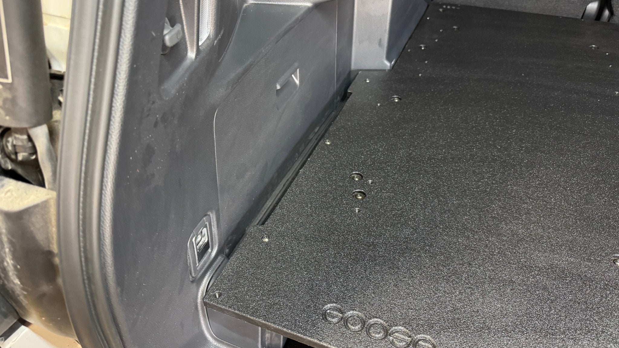 Toyota - 4Runner - 2025-Present - 6th Gen - Hybrid - Explore Series - Rear Plate System