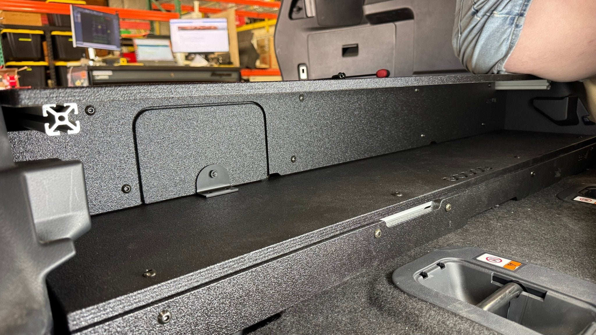 Toyota - 4Runner - 2025-Present - 6th Gen - Hybrid - Explore Series - Rear Plate System