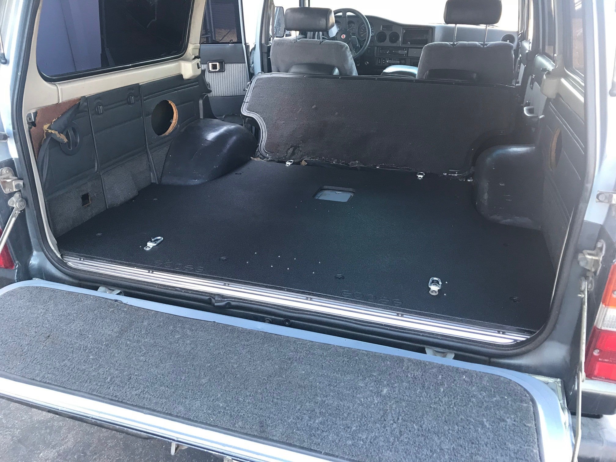 Toyota Land Cruiser 1980 - 1990 60 Series - Rear Plate System - Spirit of 1876 - Goose Gear