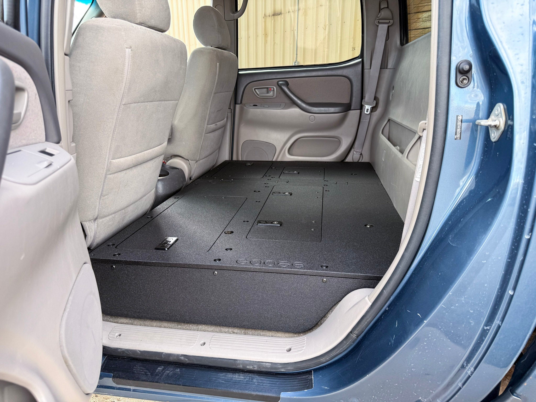 Toyota Tundra - 2000 - 2006 1st Gen - Double Cab - Second Row Seat Delete Plate System - Spirit of 1876Goose Gear
