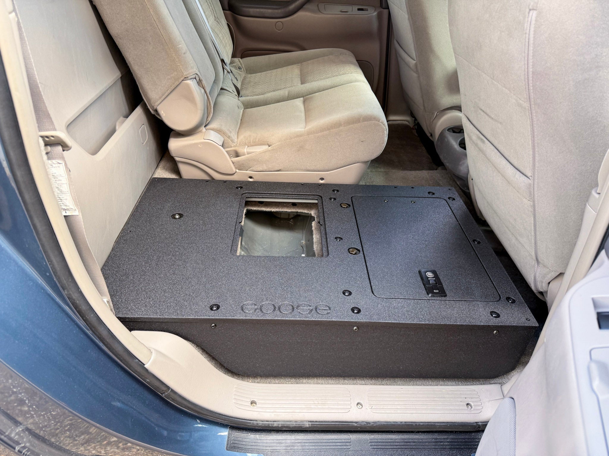 Toyota Tundra - 2000 - 2006 1st Gen - Double Cab - Second Row Seat Delete Plate System - Spirit of 1876Goose Gear