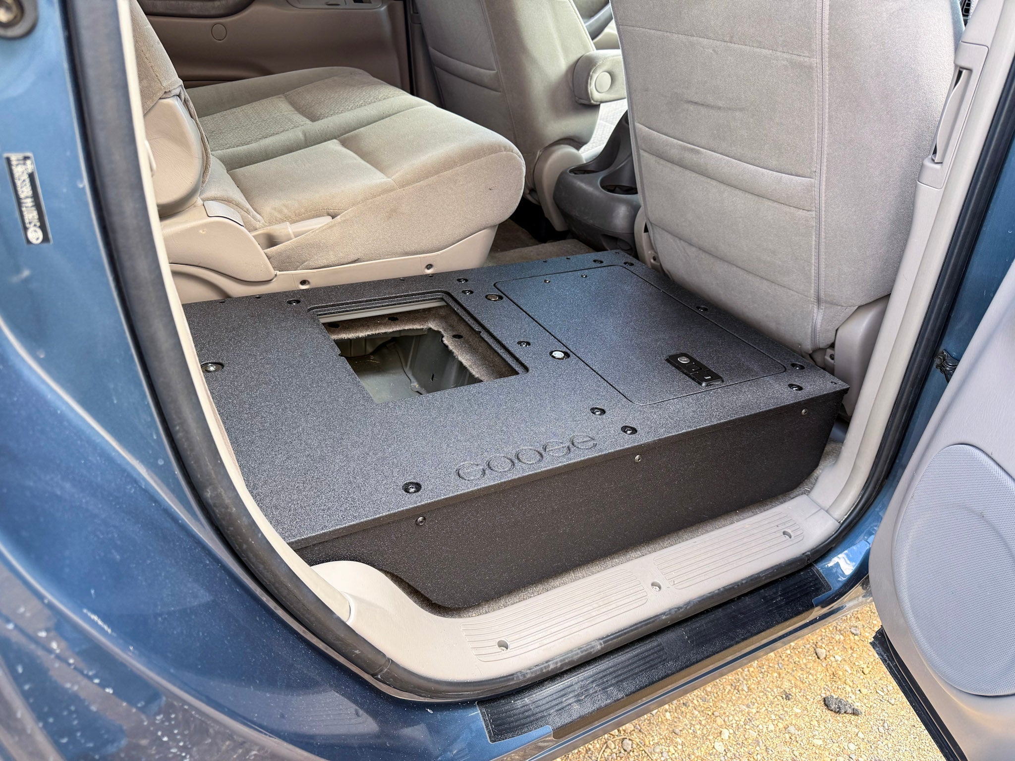 Toyota Tundra - 2000 - 2006 1st Gen - Double Cab - Second Row Seat Delete Plate System - Spirit of 1876Goose Gear