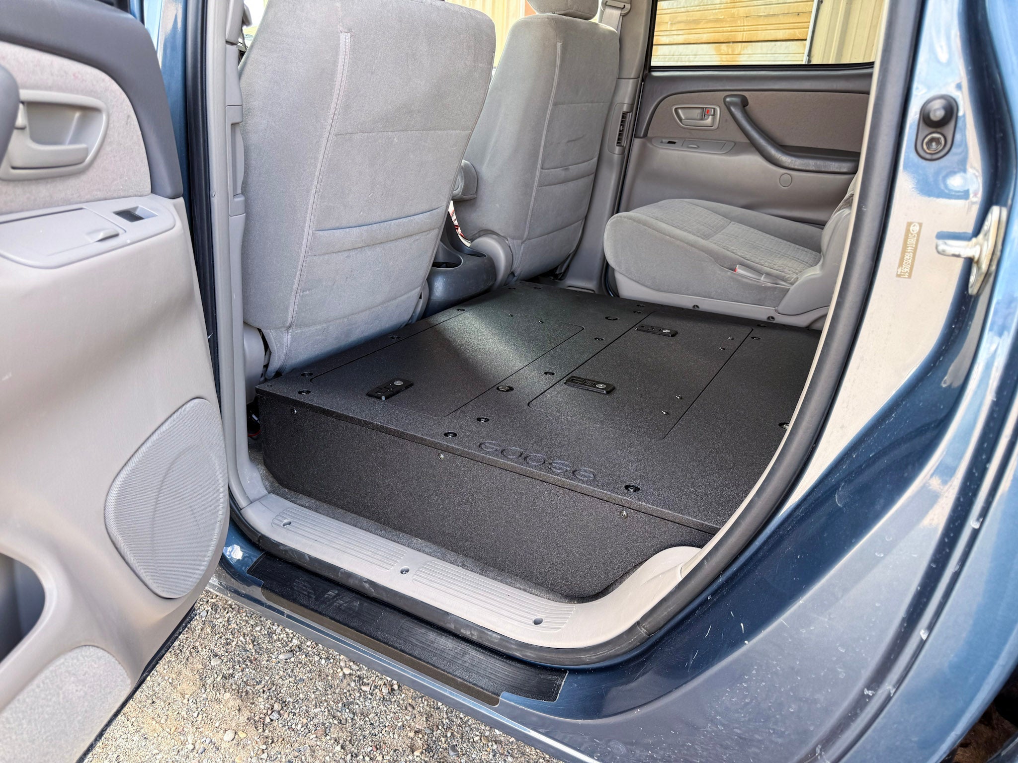 Toyota Tundra - 2000 - 2006 1st Gen - Double Cab - Second Row Seat Delete Plate System - Spirit of 1876Goose Gear