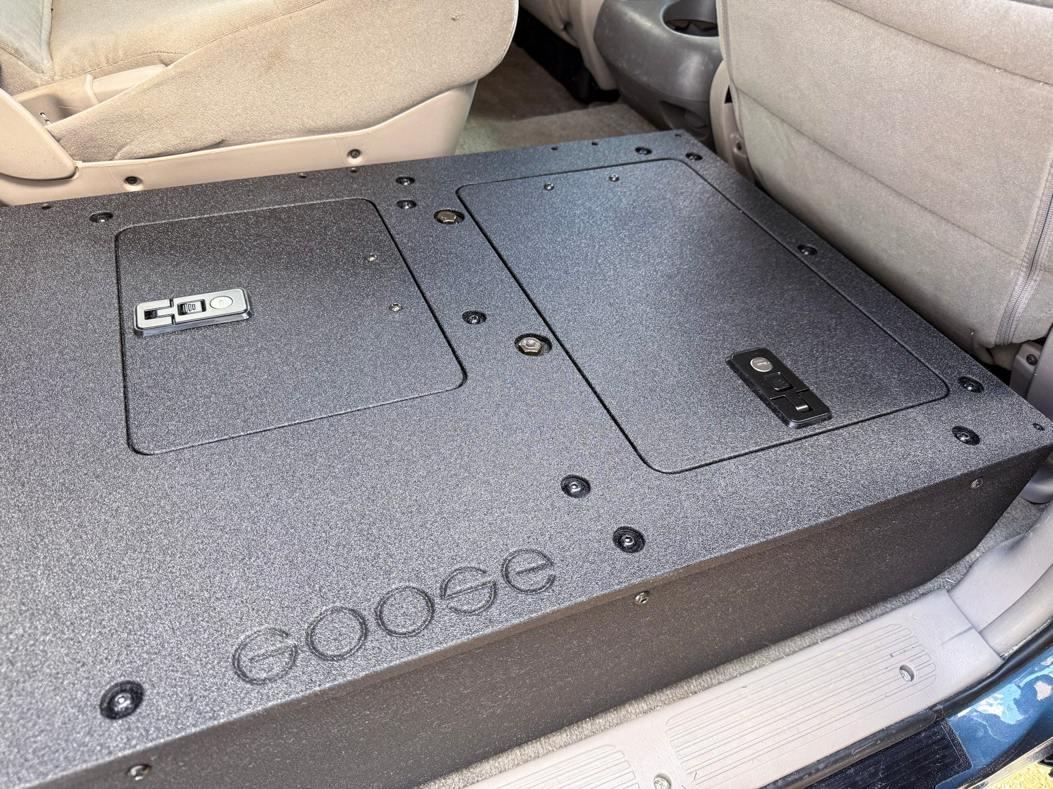 Toyota Tundra - 2000 - 2006 1st Gen - Double Cab - Second Row Seat Delete Plate System - Spirit of 1876Goose Gear