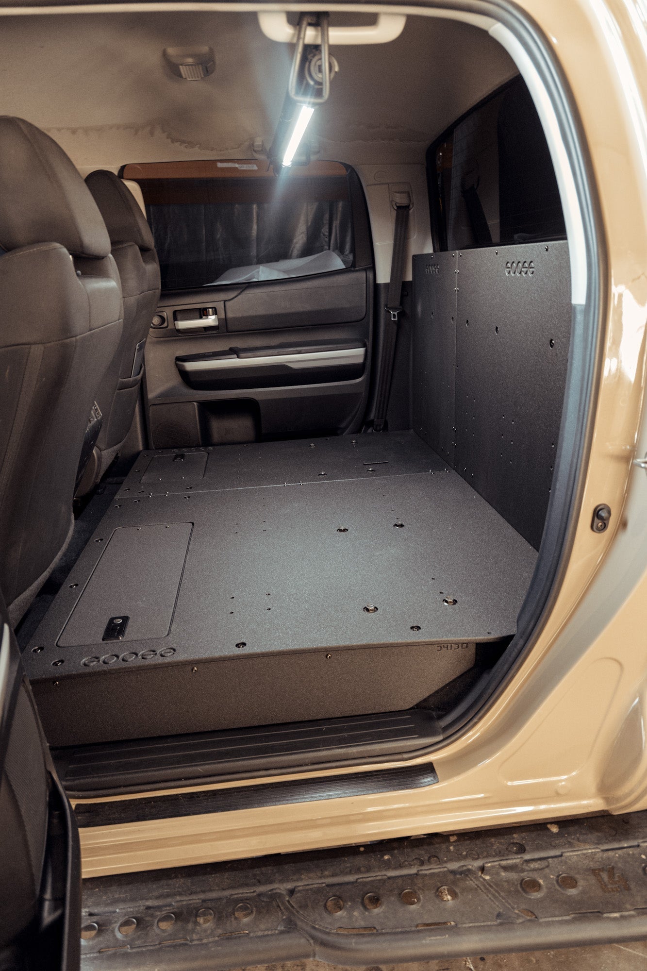 Toyota Tundra 2014 - 2021 2.5 Gen. CrewMax - Second Row Seat Delete Plate System - Spirit of 1876 - Goose Gear