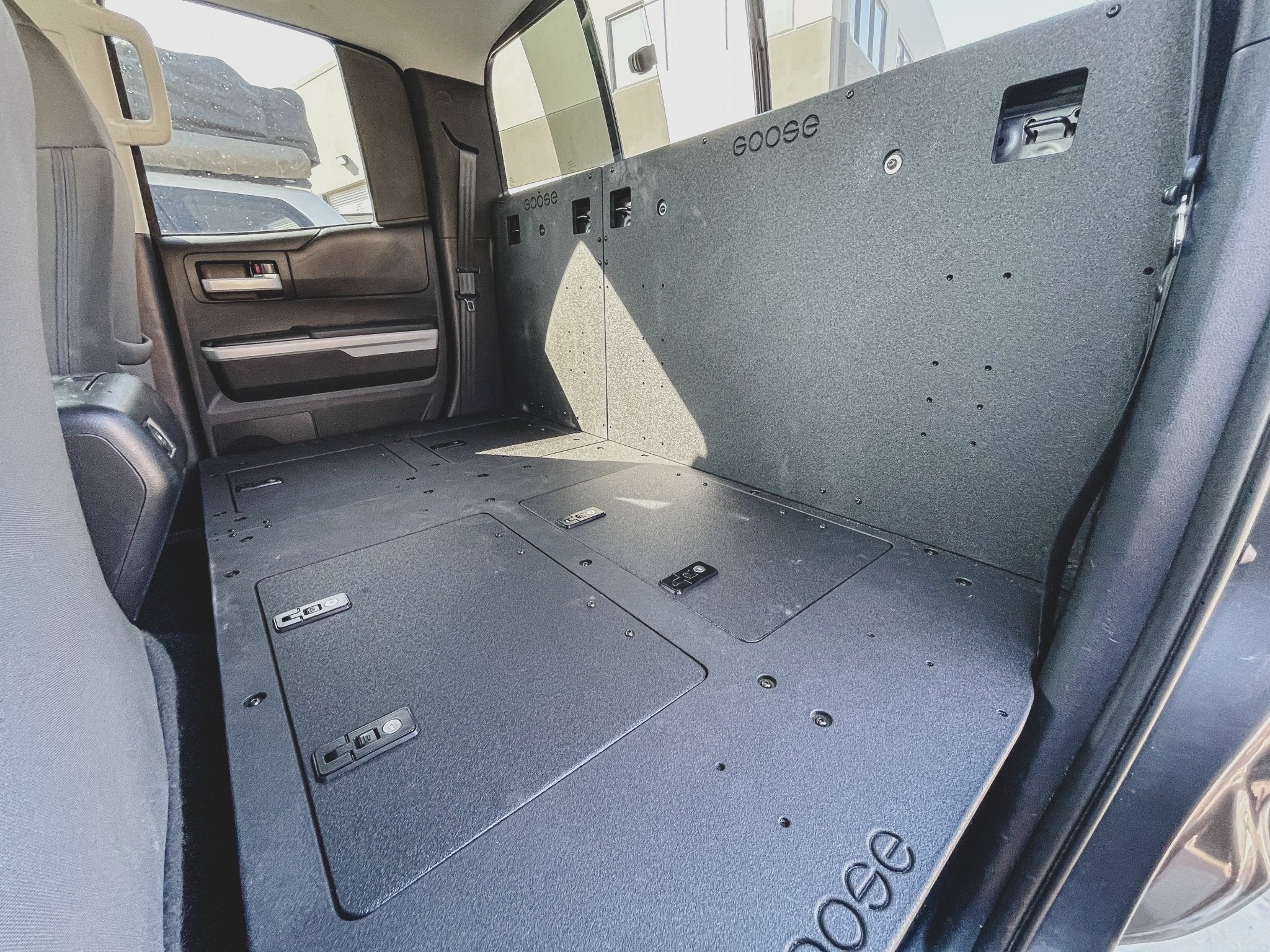 Toyota Tundra 2014 - 2021 2.5 Gen. Double Cab - Second Row Seat Delete Plate System - Spirit of 1876 - Goose Gear