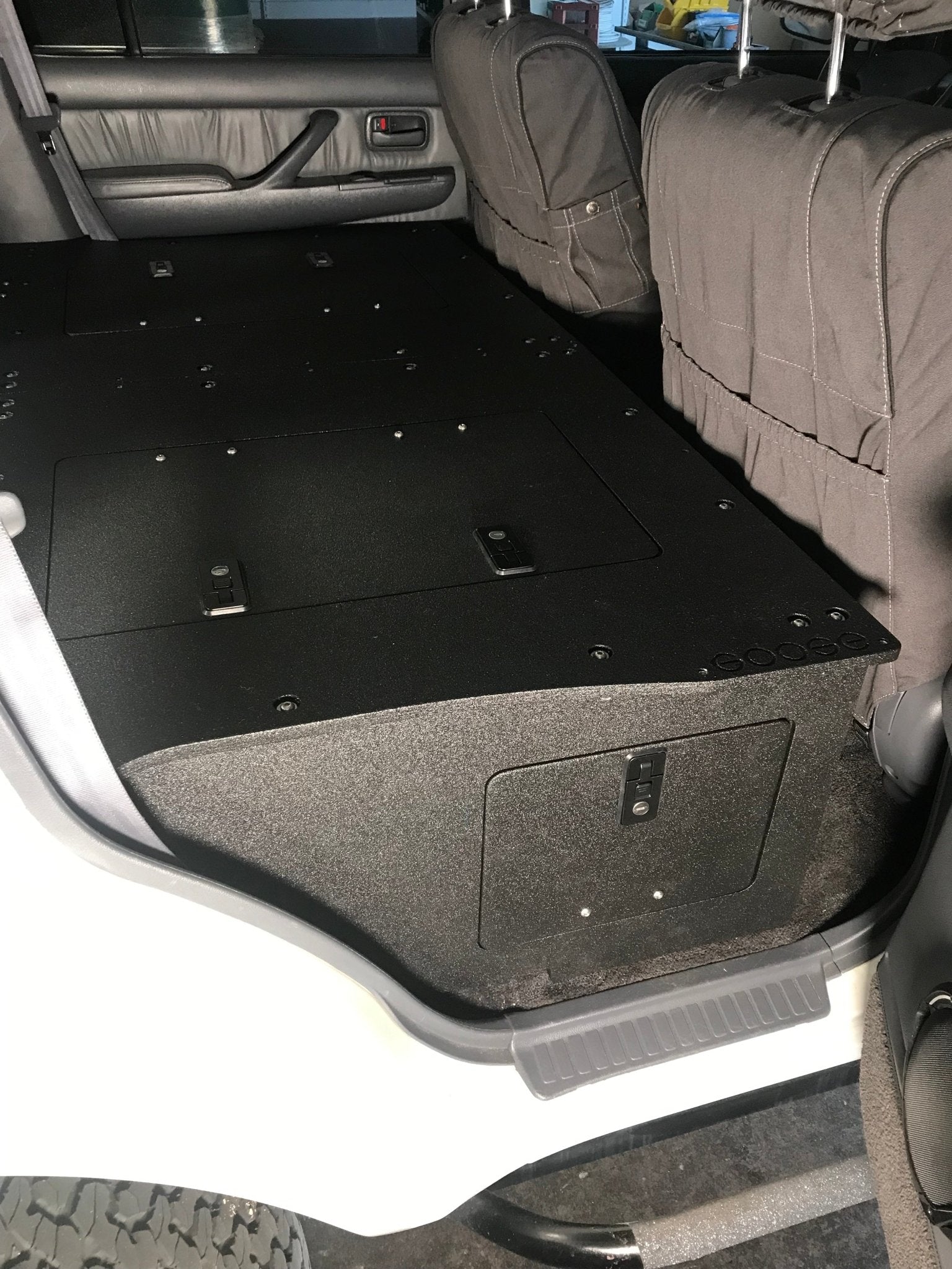Ultimate Chef and Sleeping Package for Toyota Land Cruiser 1991 - 1997 80 Series - Spirit of 1876 - Goose Gear