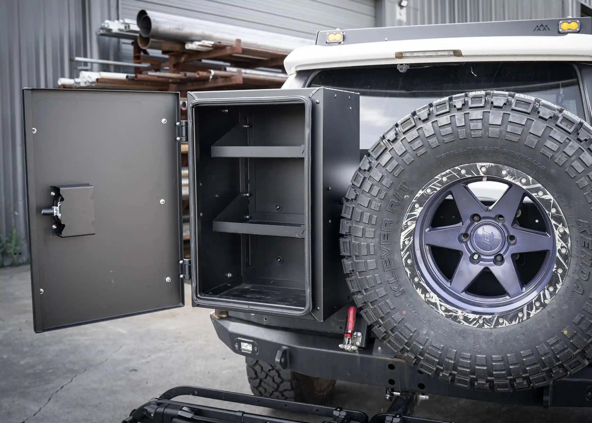 Universal Overland Storage Box (19x28x15) - Spirit of 1876Backwoods Adventure Mods