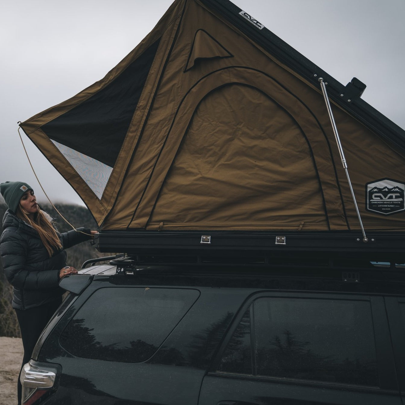 genuine hardshell rooftop tent