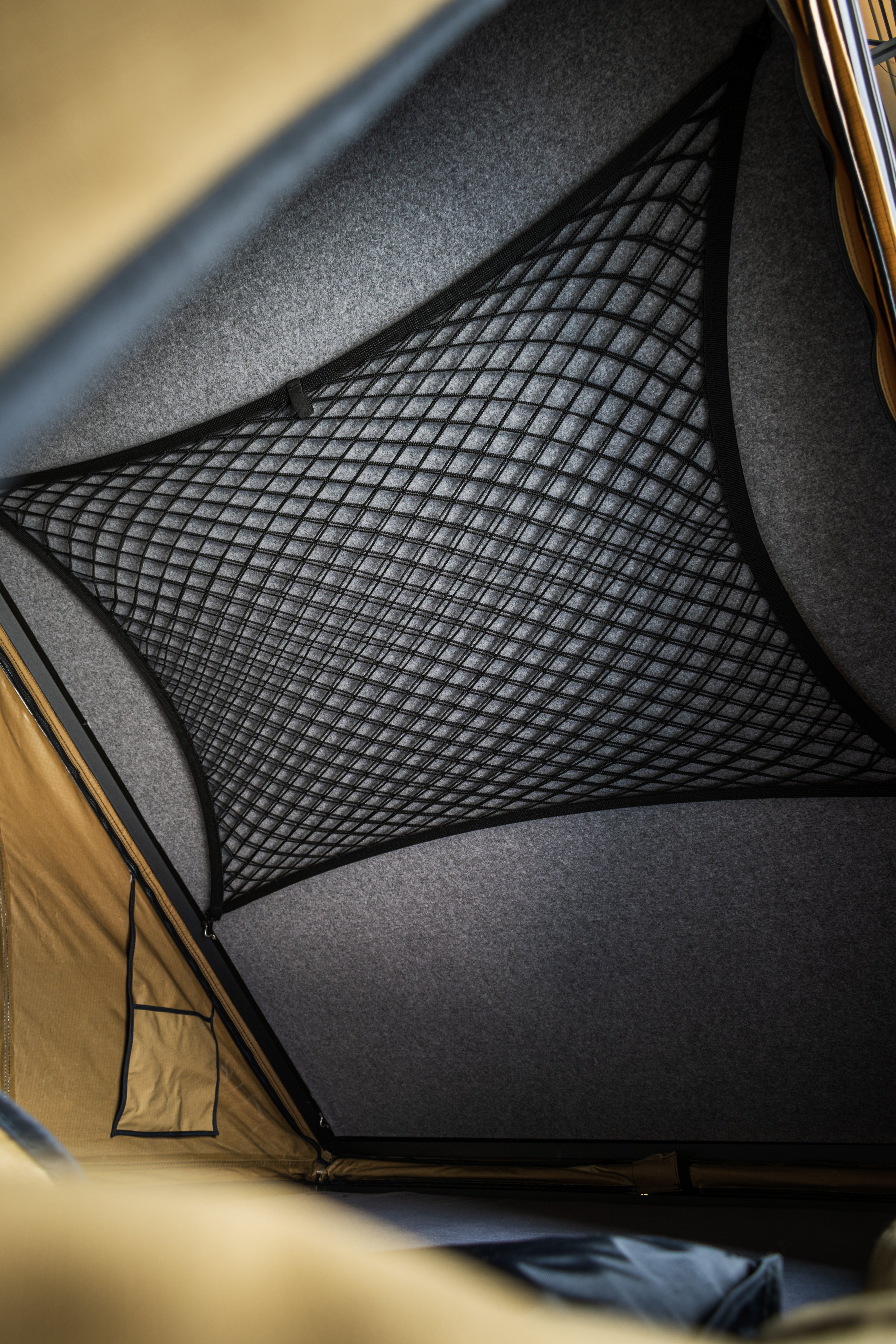 hardshell rooftop tent