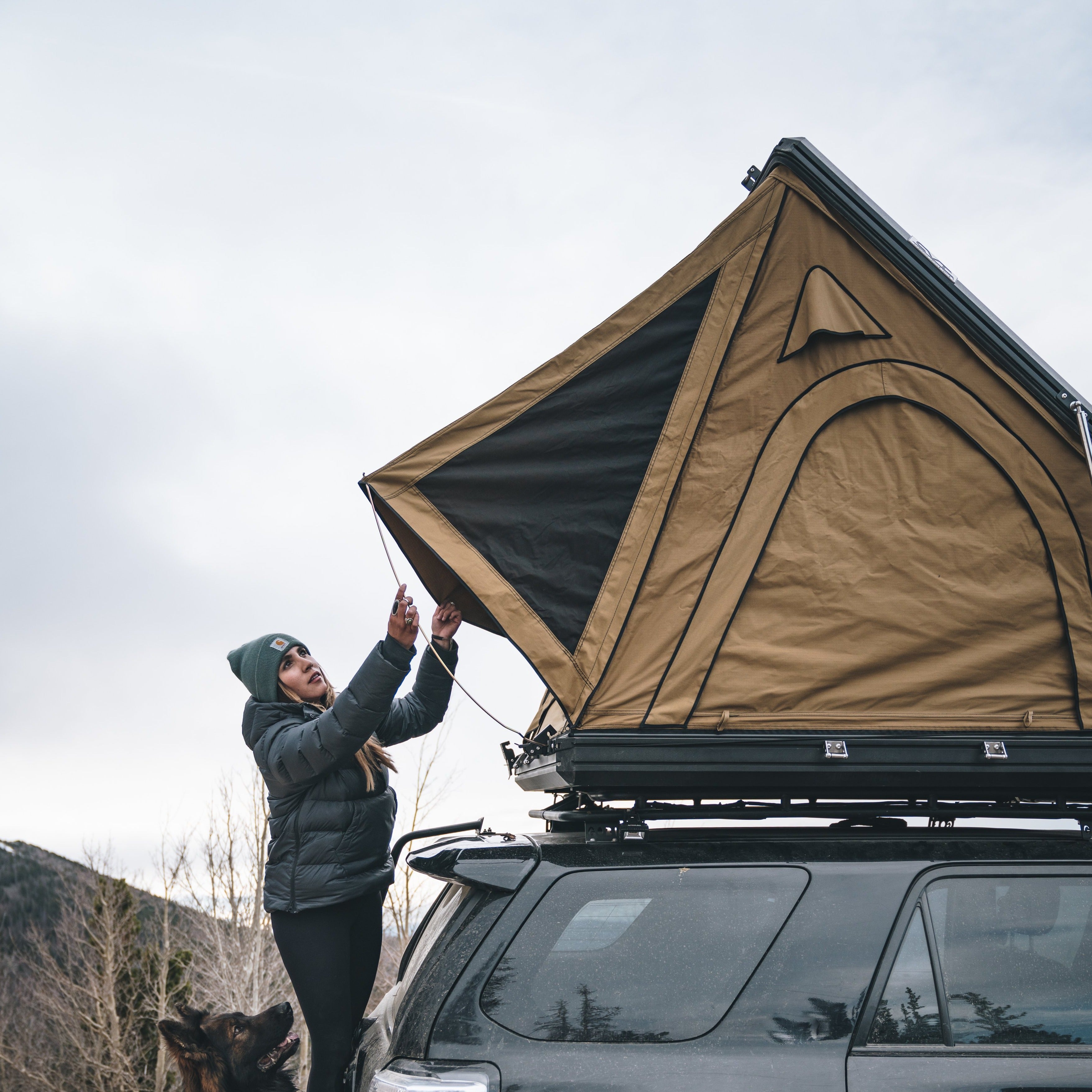 high-quality hardshell rooftop tent